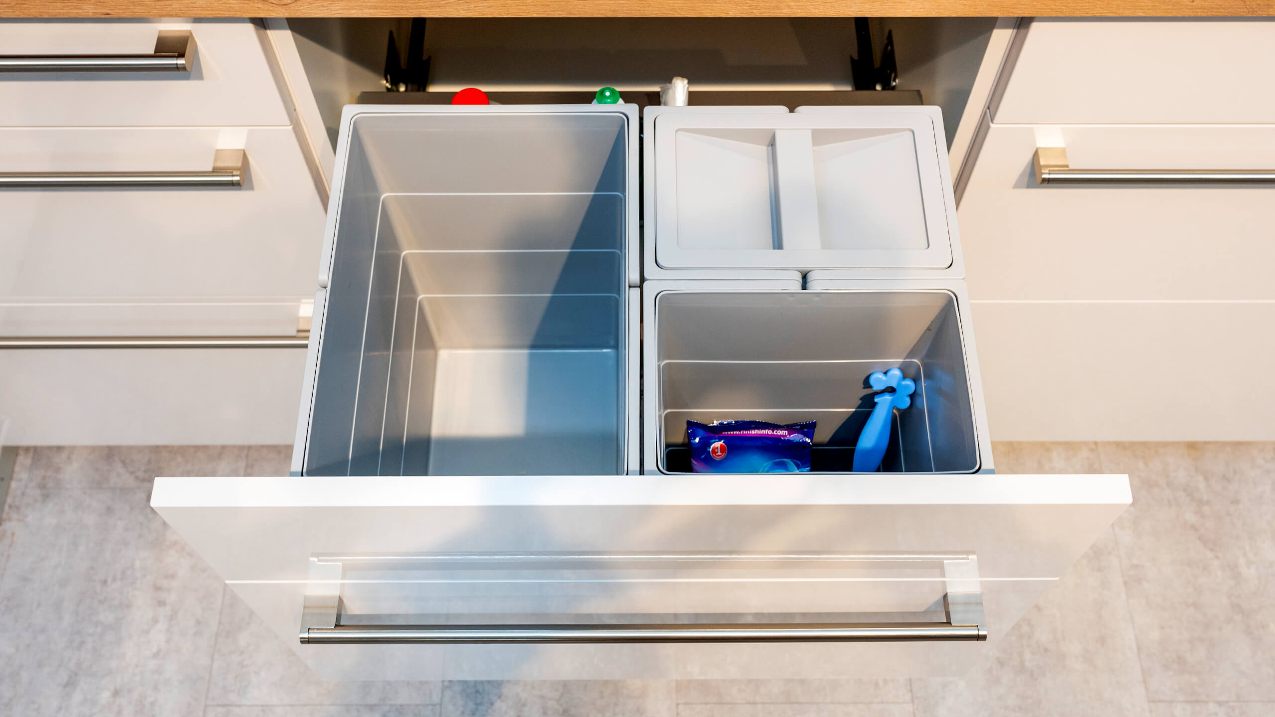 Moderne Familienfreundliche Küche "Flash" von Nobilia