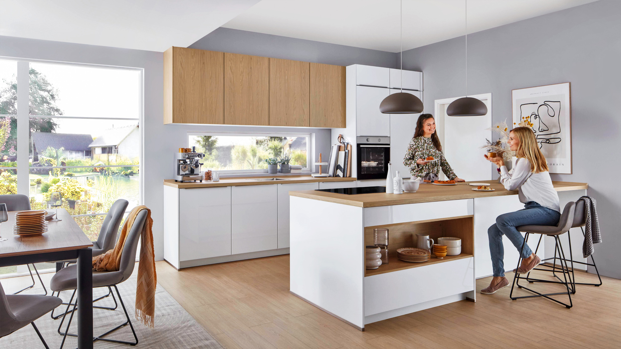 Grifflose Familienküche "Novalux" von Nobilia