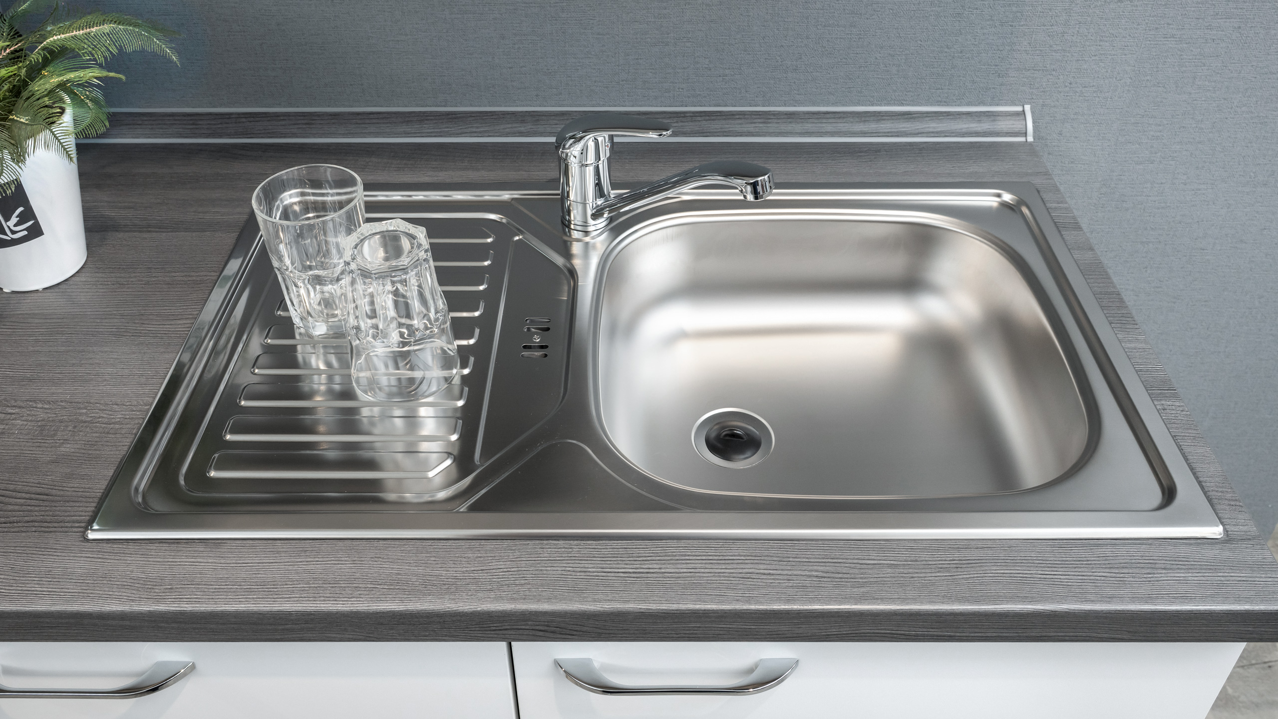 Helle Singleküche "Win" von Express