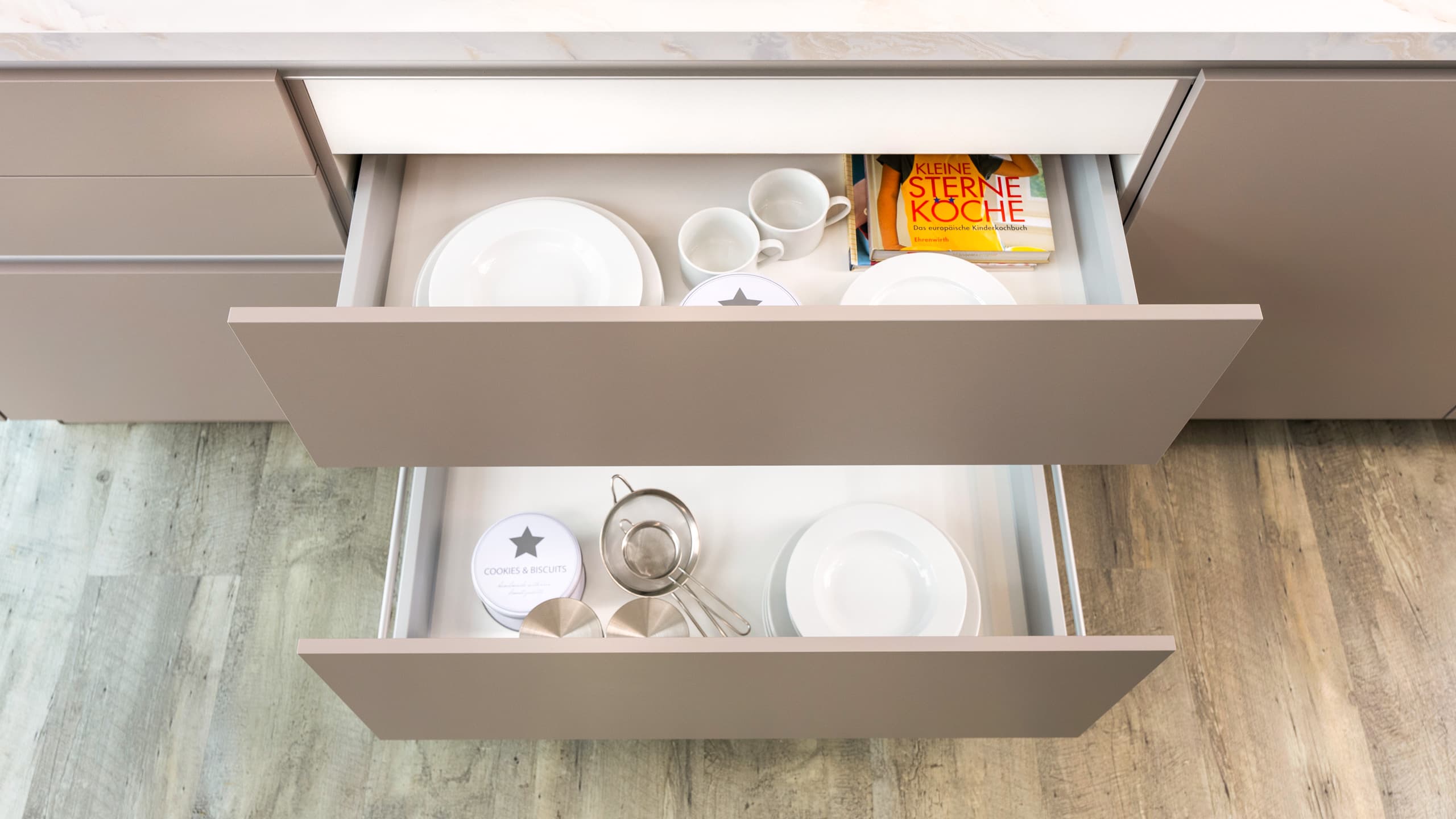 Grifflose Küchenzeile "Win" von Express Küchen