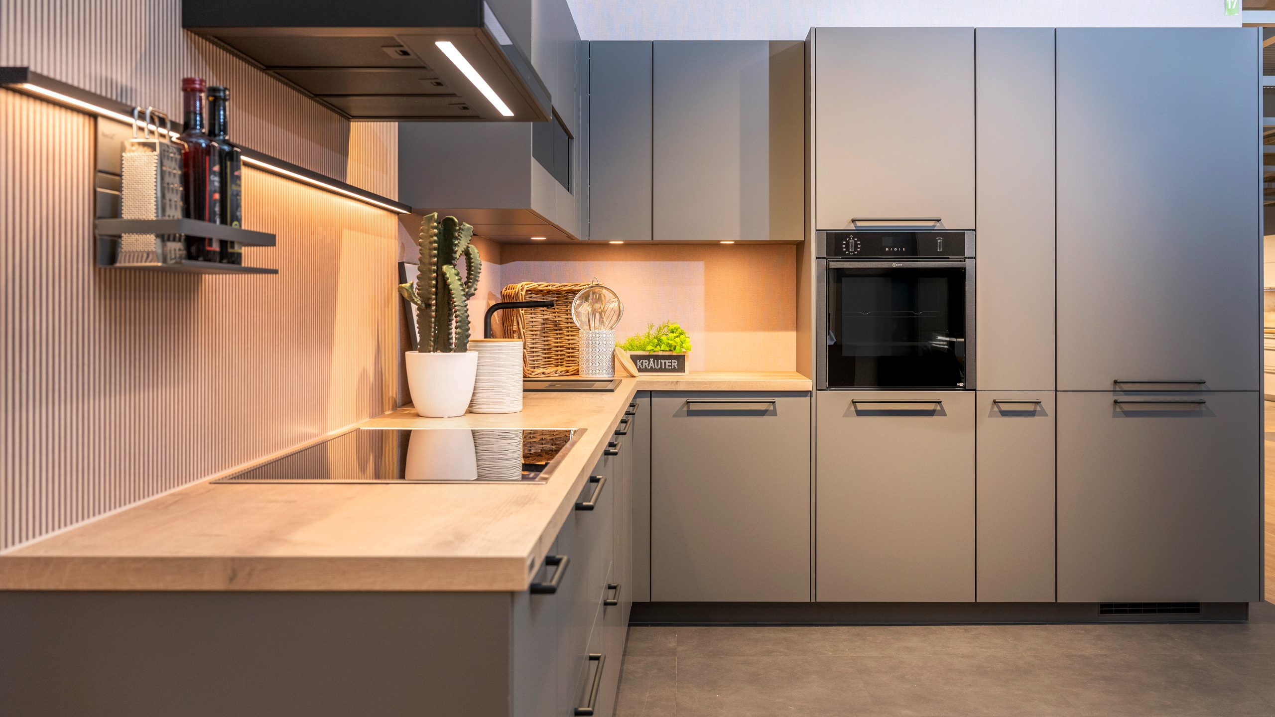 Moderne Trendküche "Senso" in L-Form von Nobilia