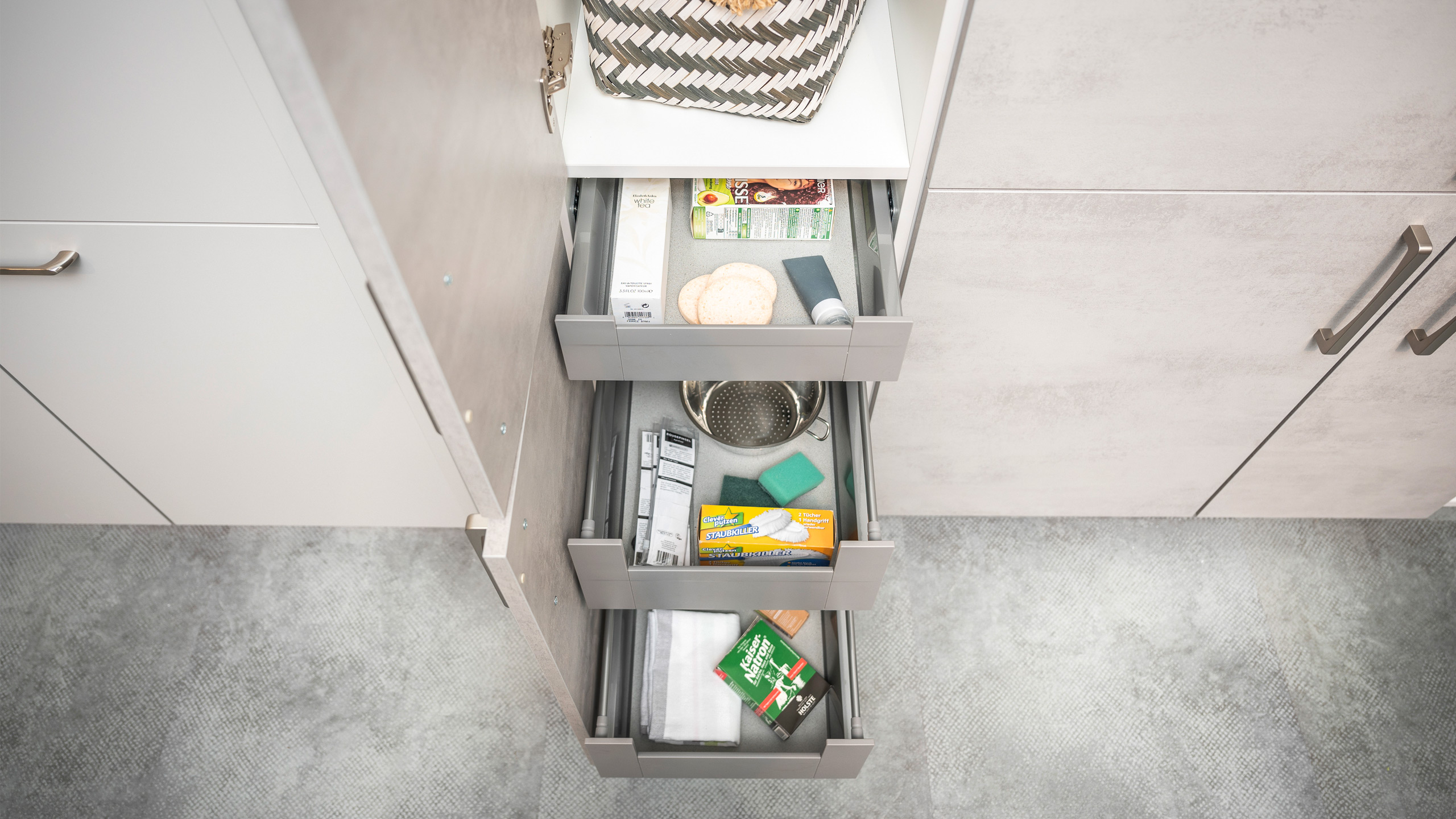 Stauraumreicher Hauswirtschaftsraum "Riva" von Nobilia 
