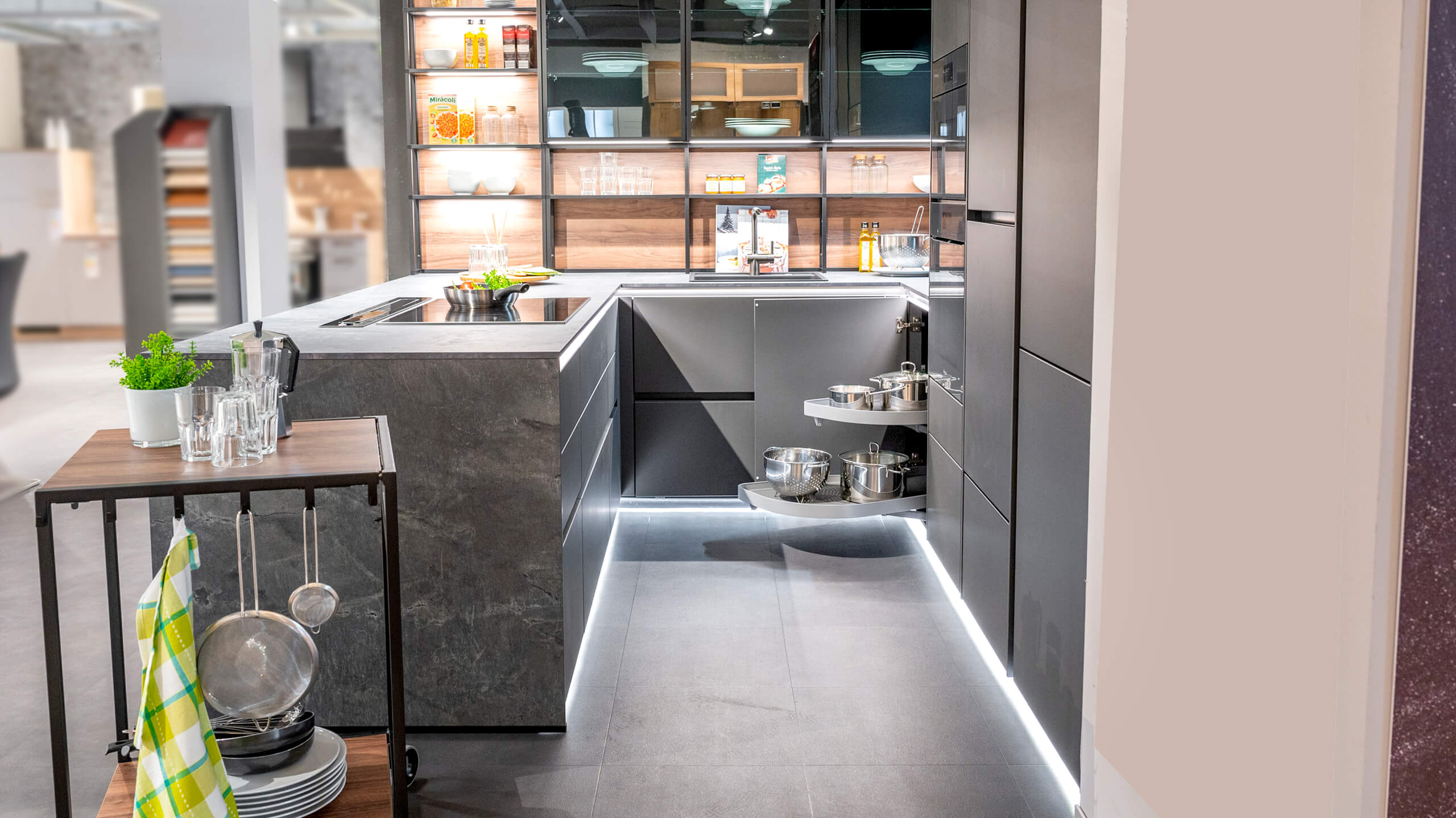 Familienküche "Sina" im Industrielook von Wert Küche