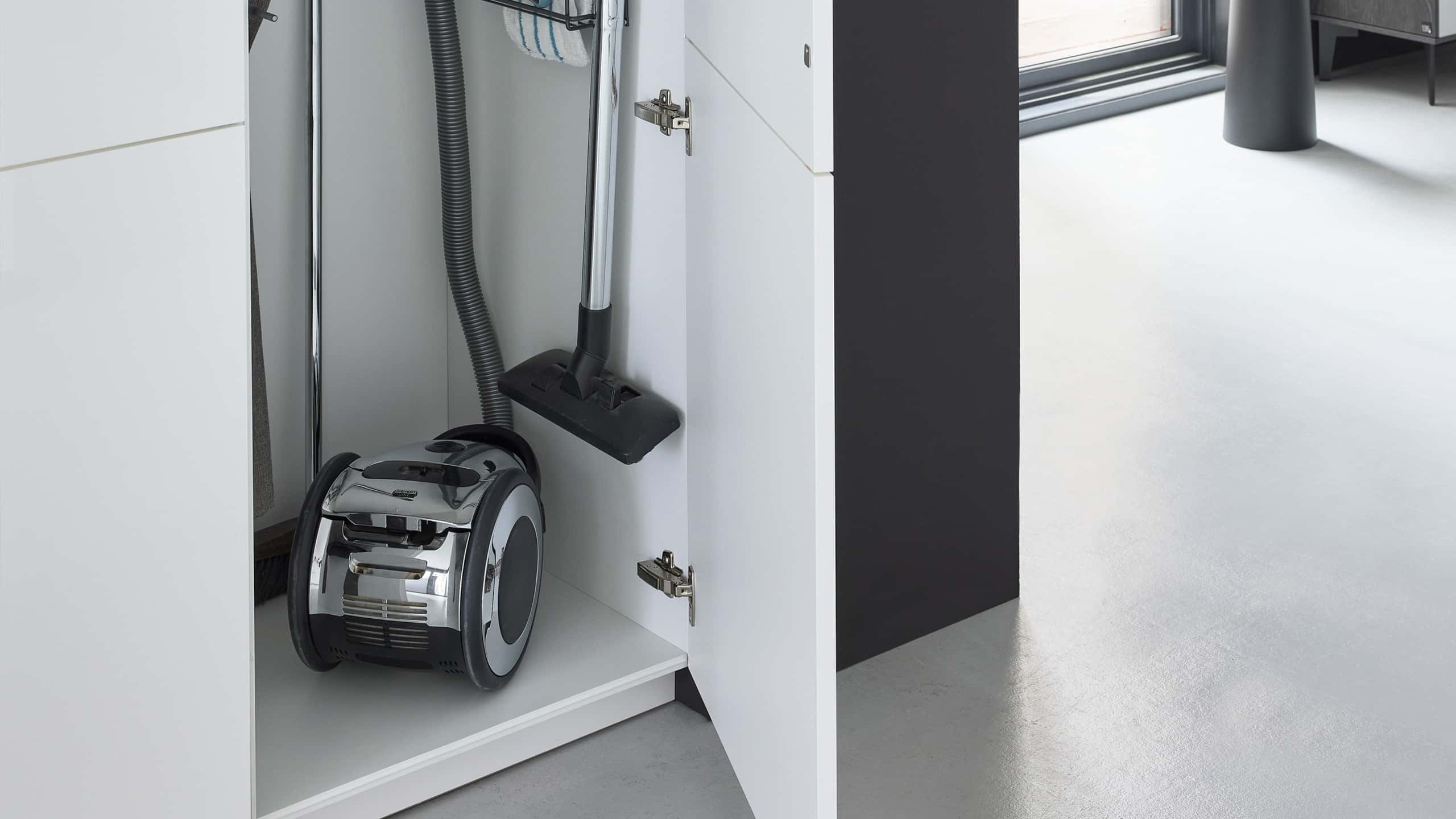 Grifflose Designküche "Serie 3066" von Nobilia