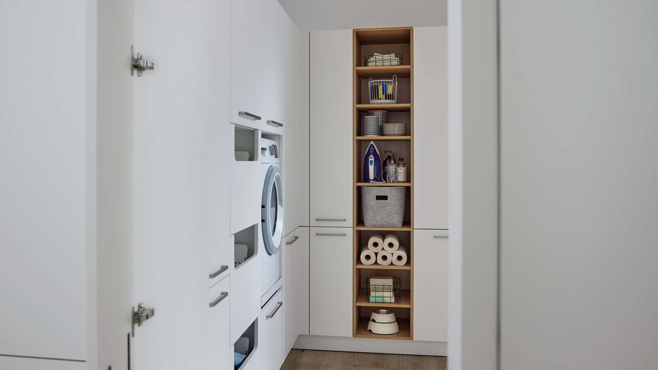 Moderner Hauswirtschaftsraum "Serie 3095" von Interliving