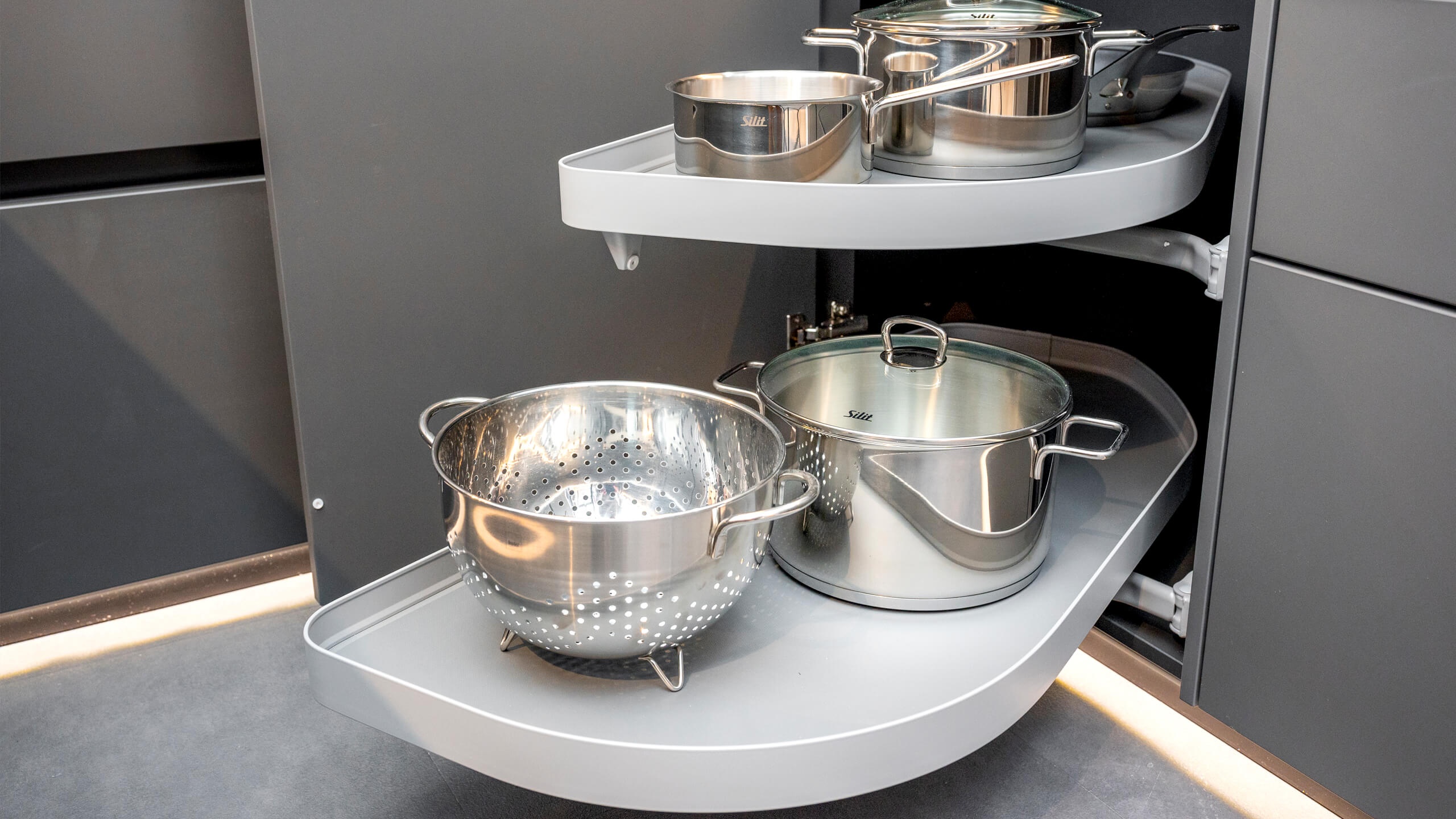 Familienküche "Sina" im Industrielook von Wert Küche