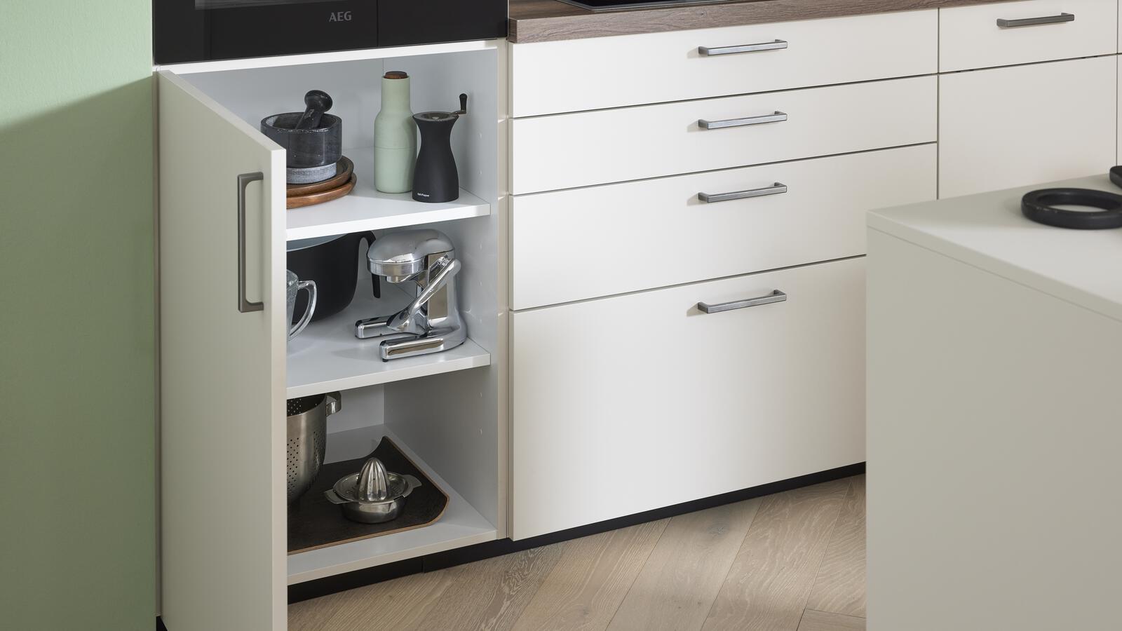 Moderne Familienküche "Nora" mit Insel von Wert Küche