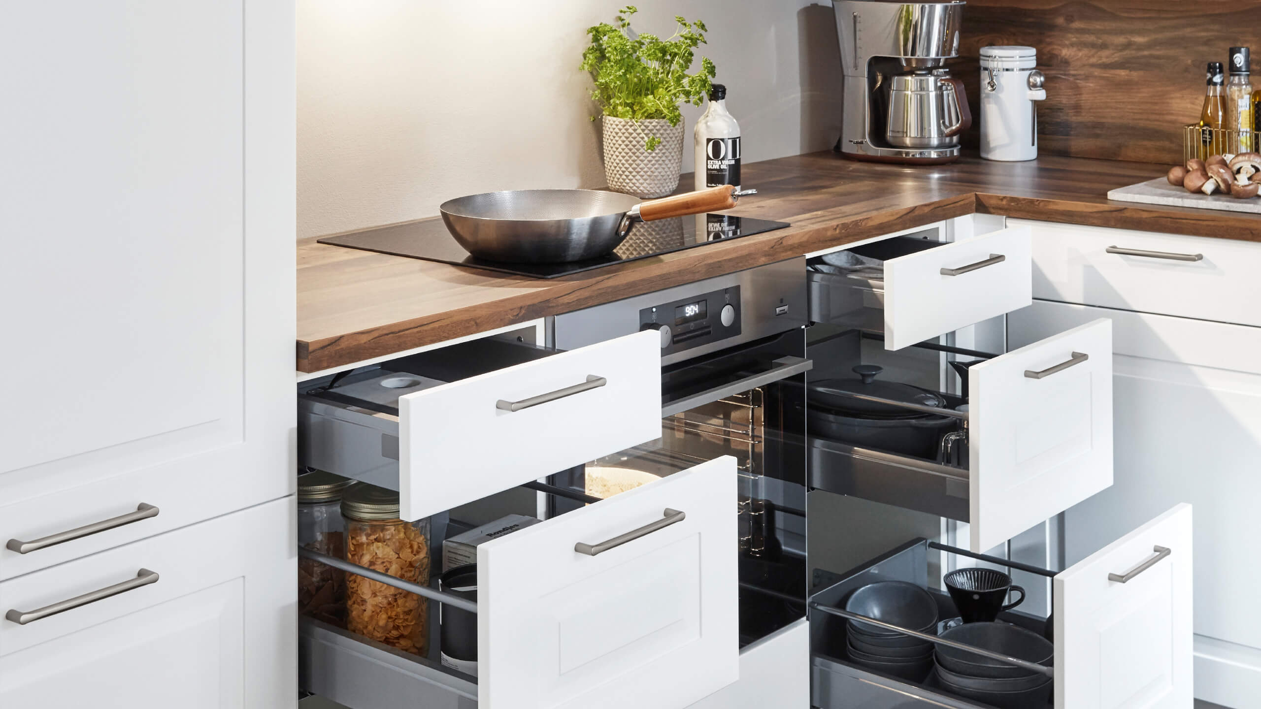 Landhausküche "Sylt" in L-Form von Nobilia