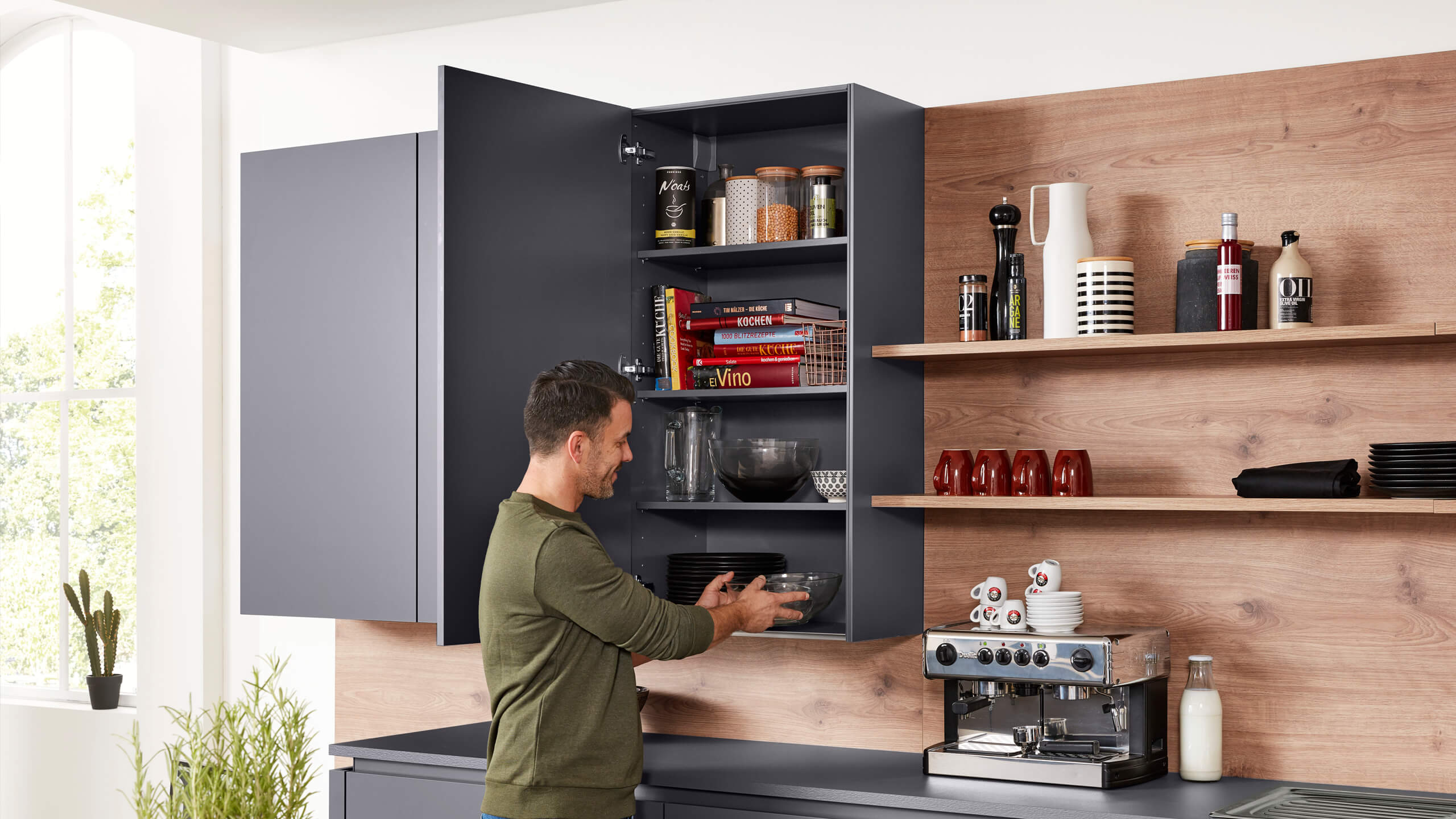 Grifflose Designküche "Serie 3030" mit Insel von Interliving