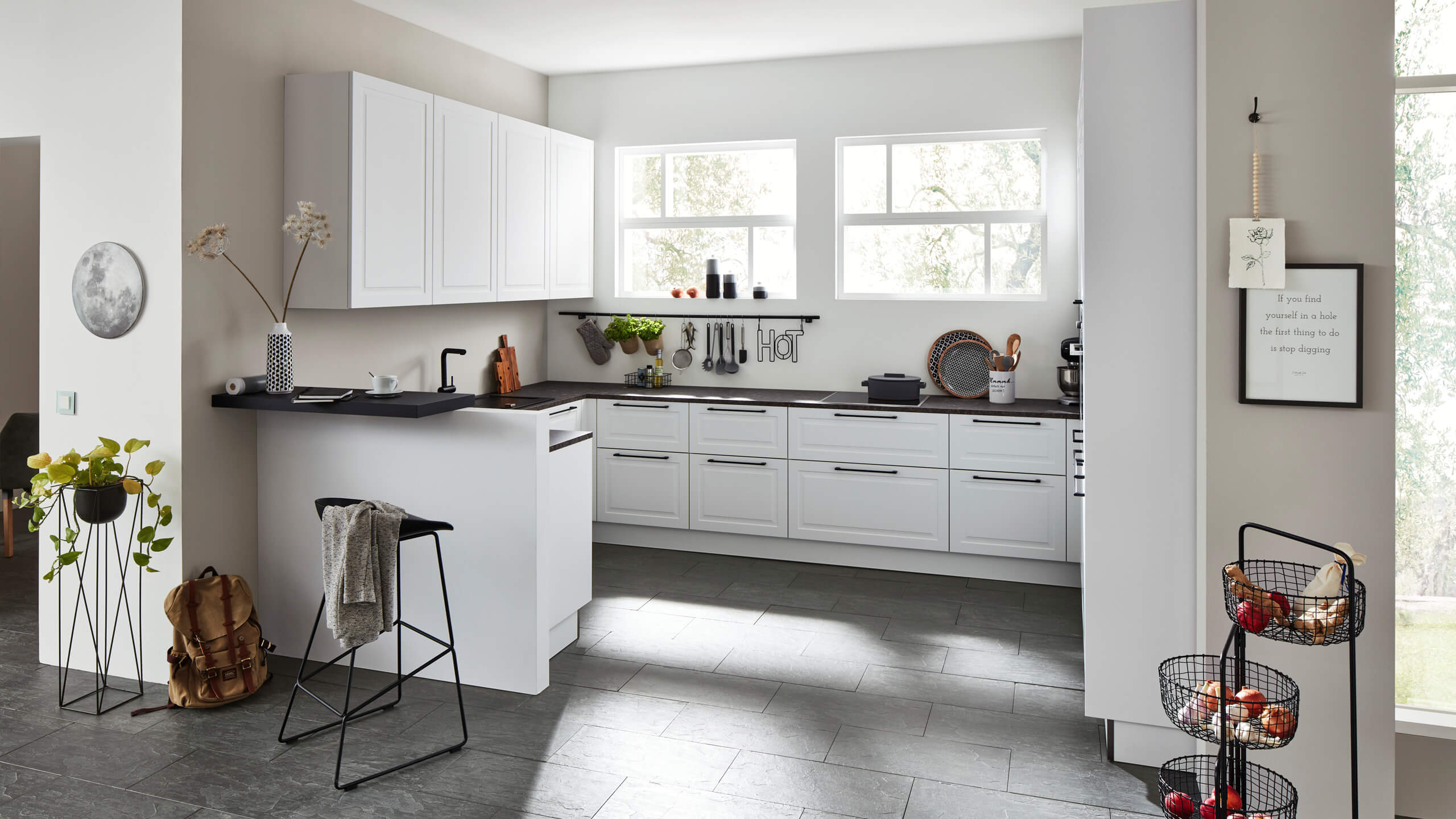 Landhausküche "Serie 3045" in G-Form von Interliving