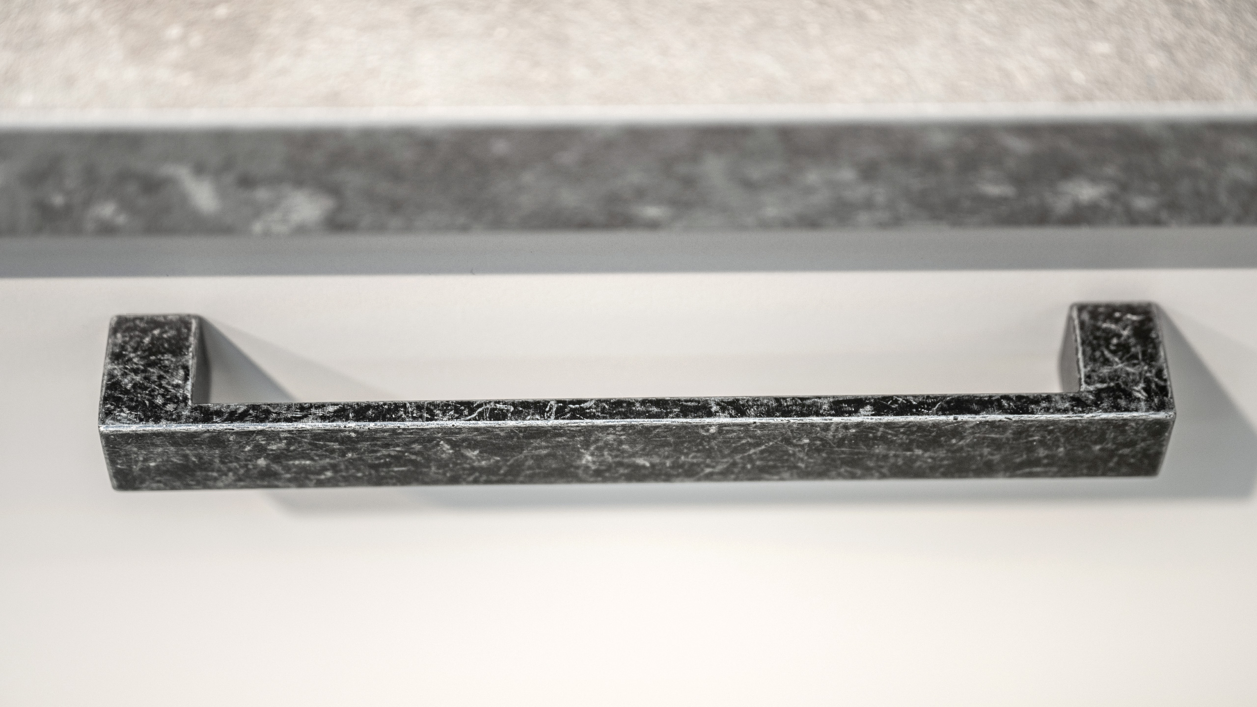 Stauraumreiche Küche "Clean" von Express