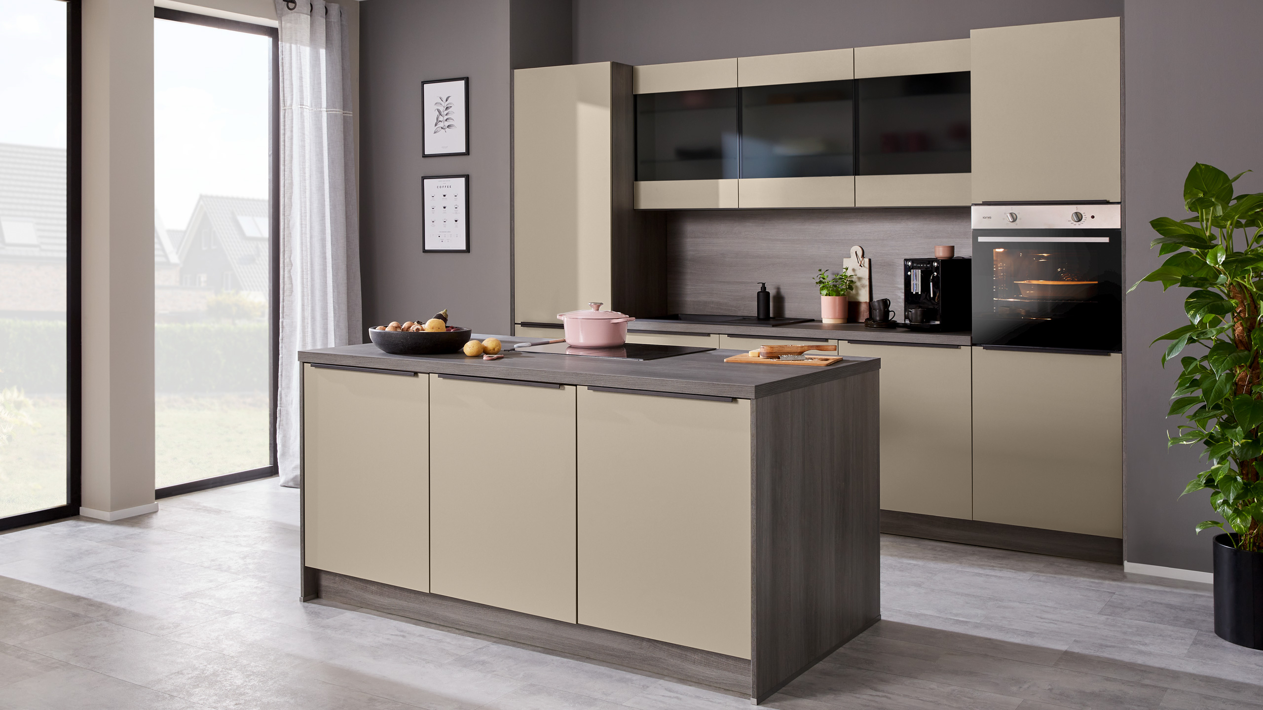 Trendige Familienküche "Clean" mit Insel von Express