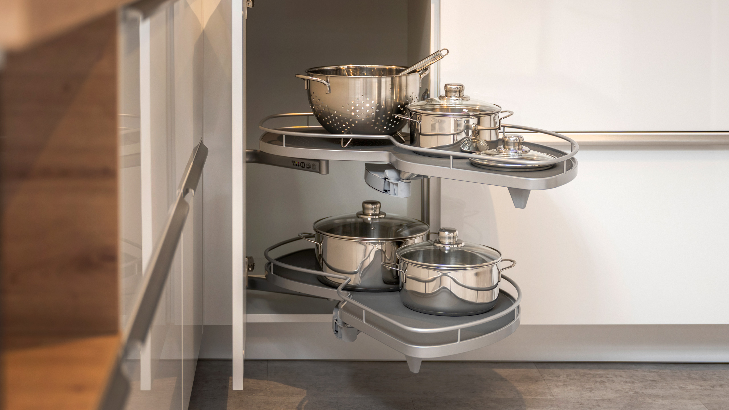Helle Familienküche Modell Lux von Nobilia