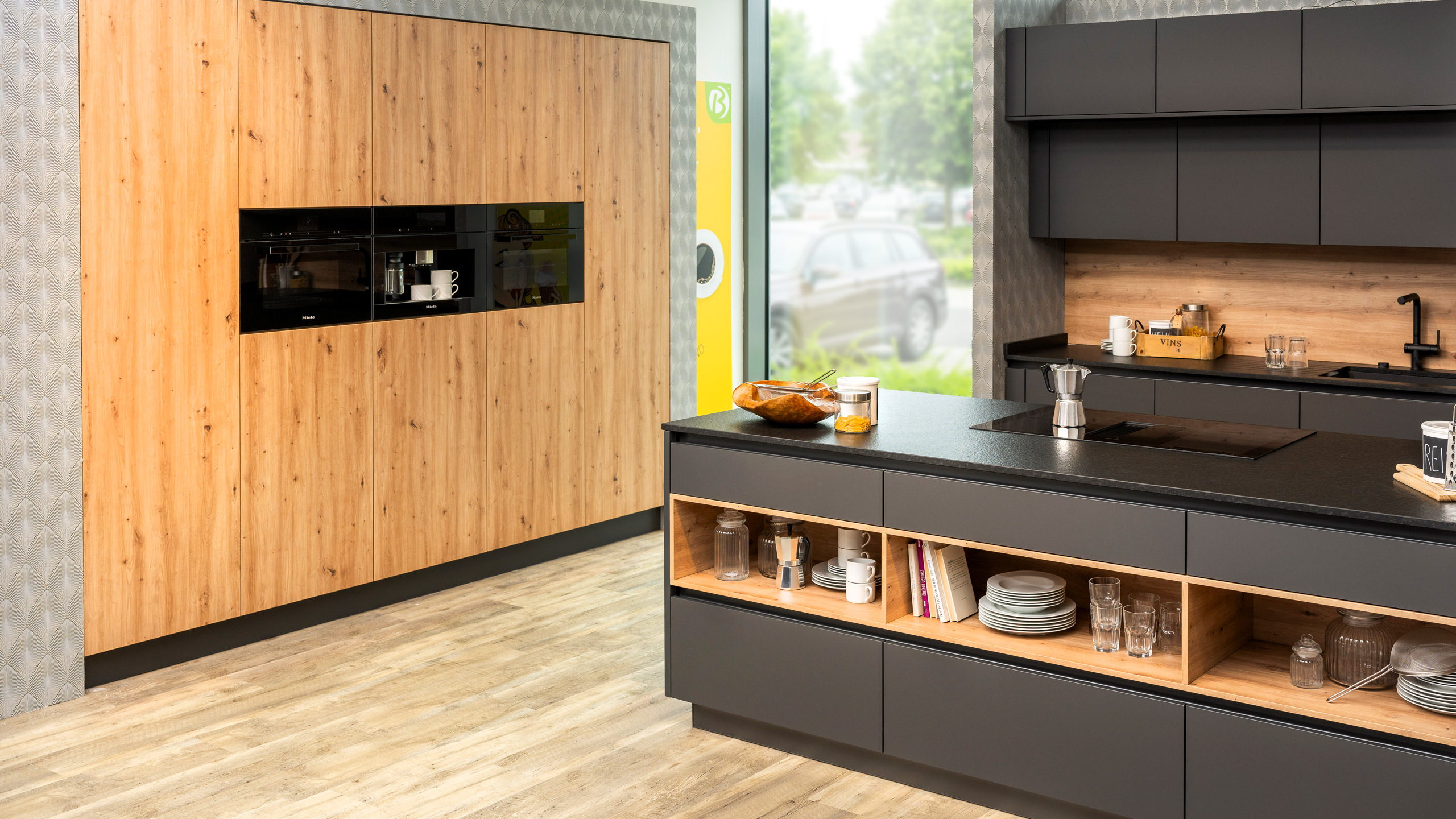 Moderne, stilvolle Inselküche Modell "Fino" von Wert Küche