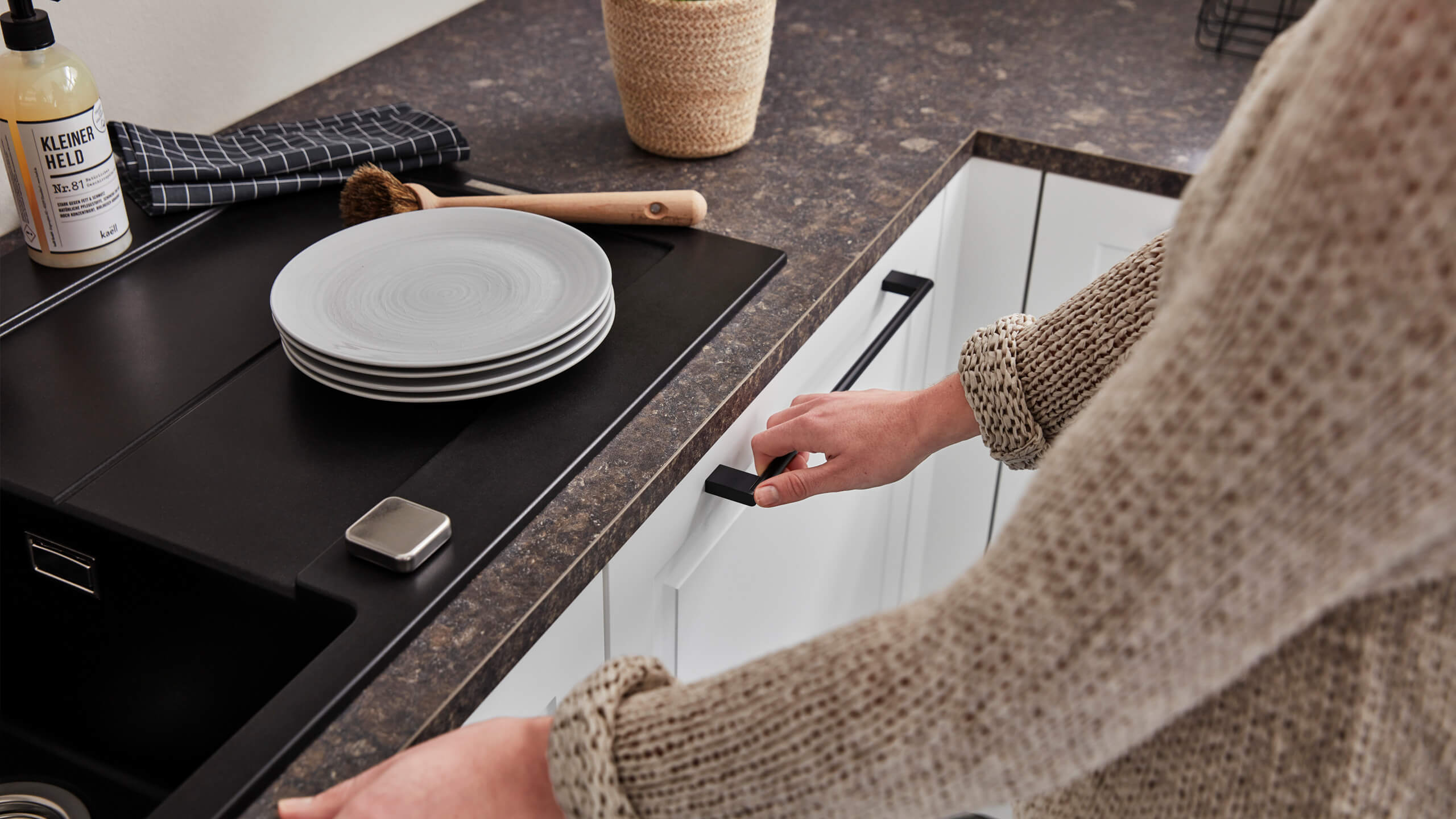 Landhausküche "Serie 3045" in G-Form von Interliving