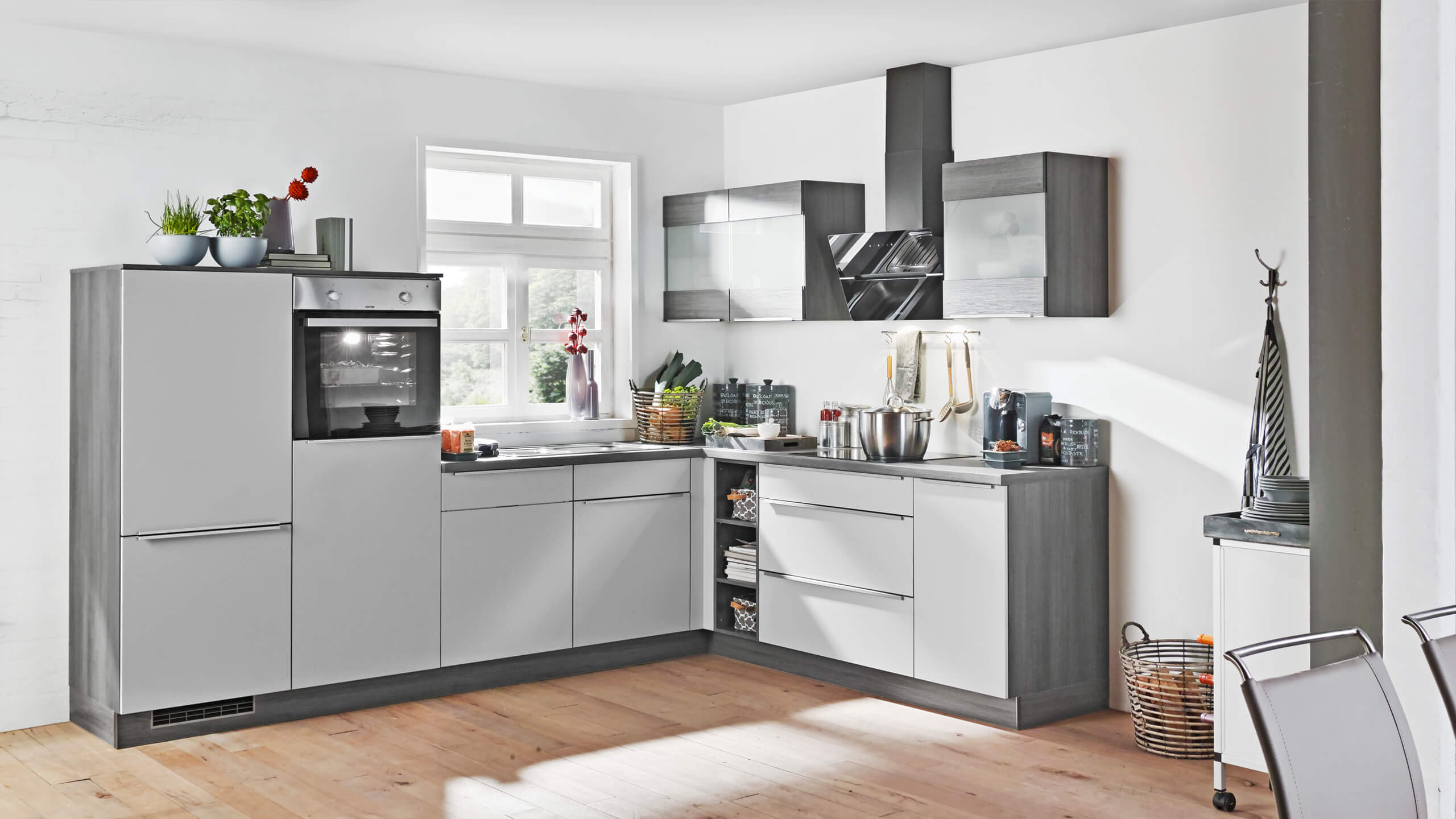 Moderne L-Küche "Win" von Express