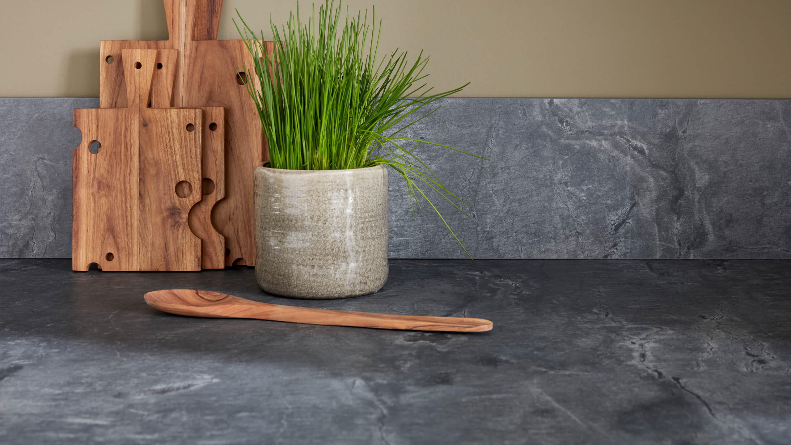 Grifflose Designküche "Franziska" in L-Form von Wert Küche