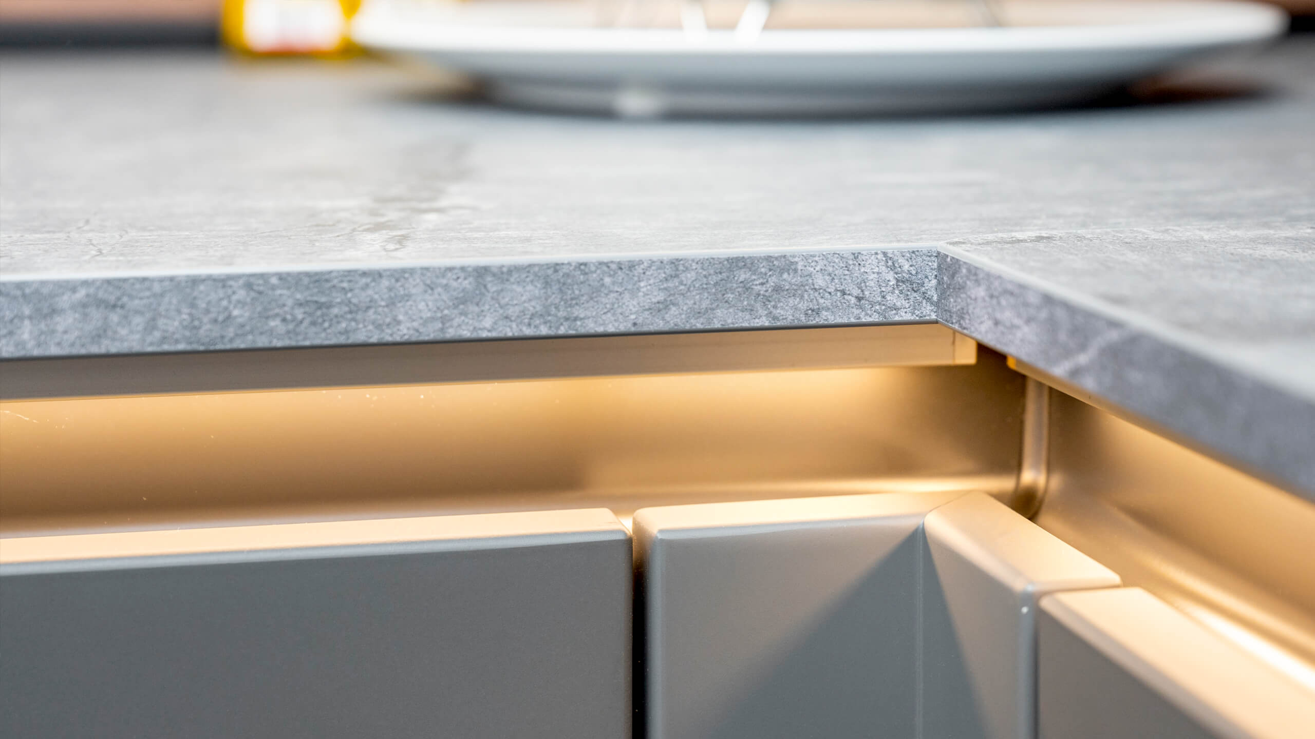 Familienküche "Sina" im Industrielook von Wert Küche