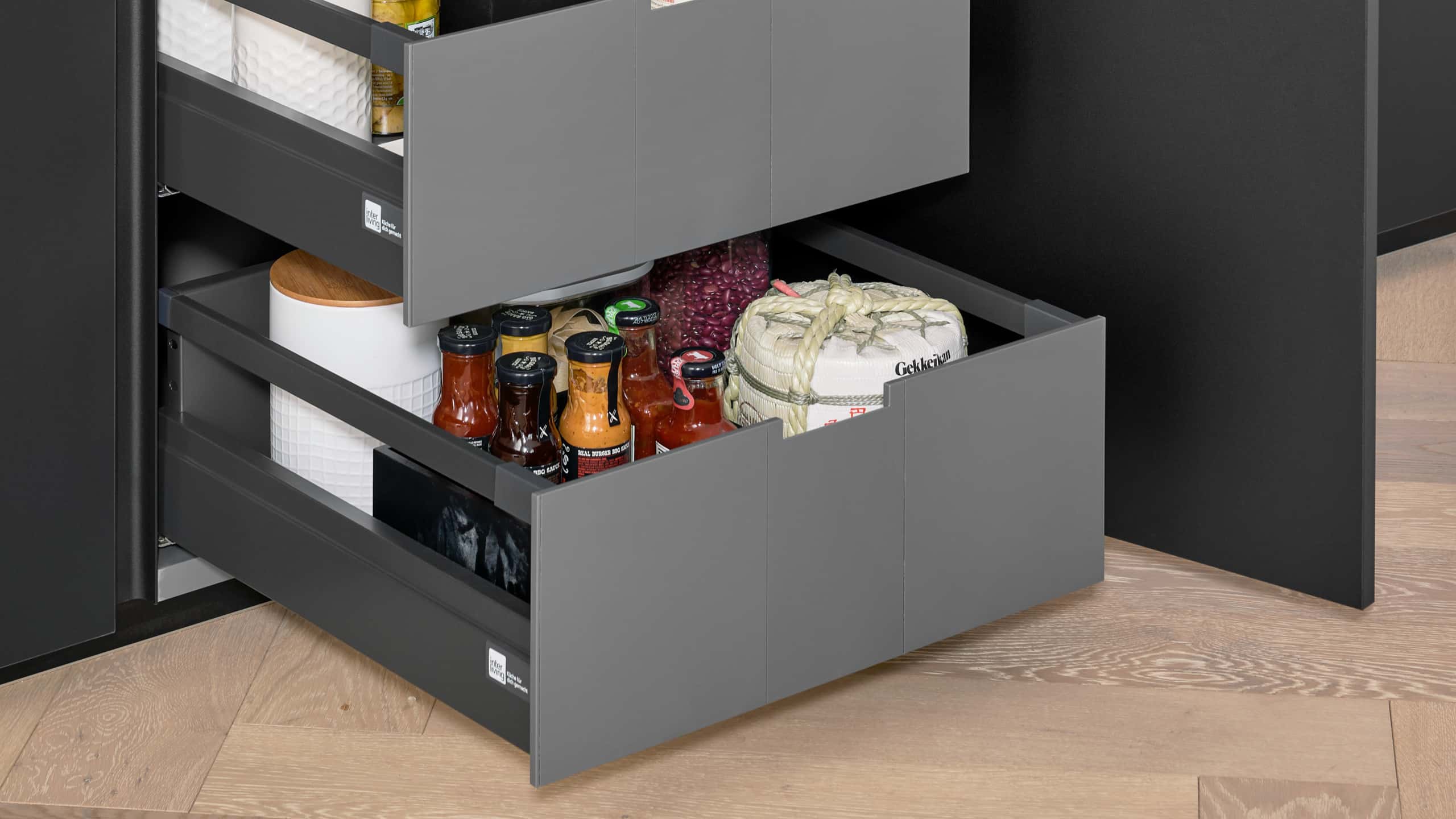 Moderne Inselküche "Serie 3091" von Interliving