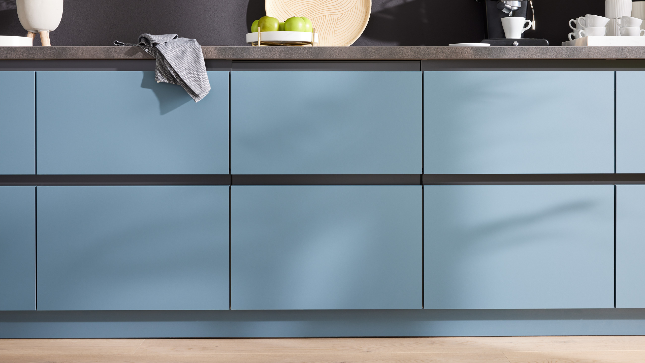 Grifflose Trendküche "Mattea" von Wert Küche