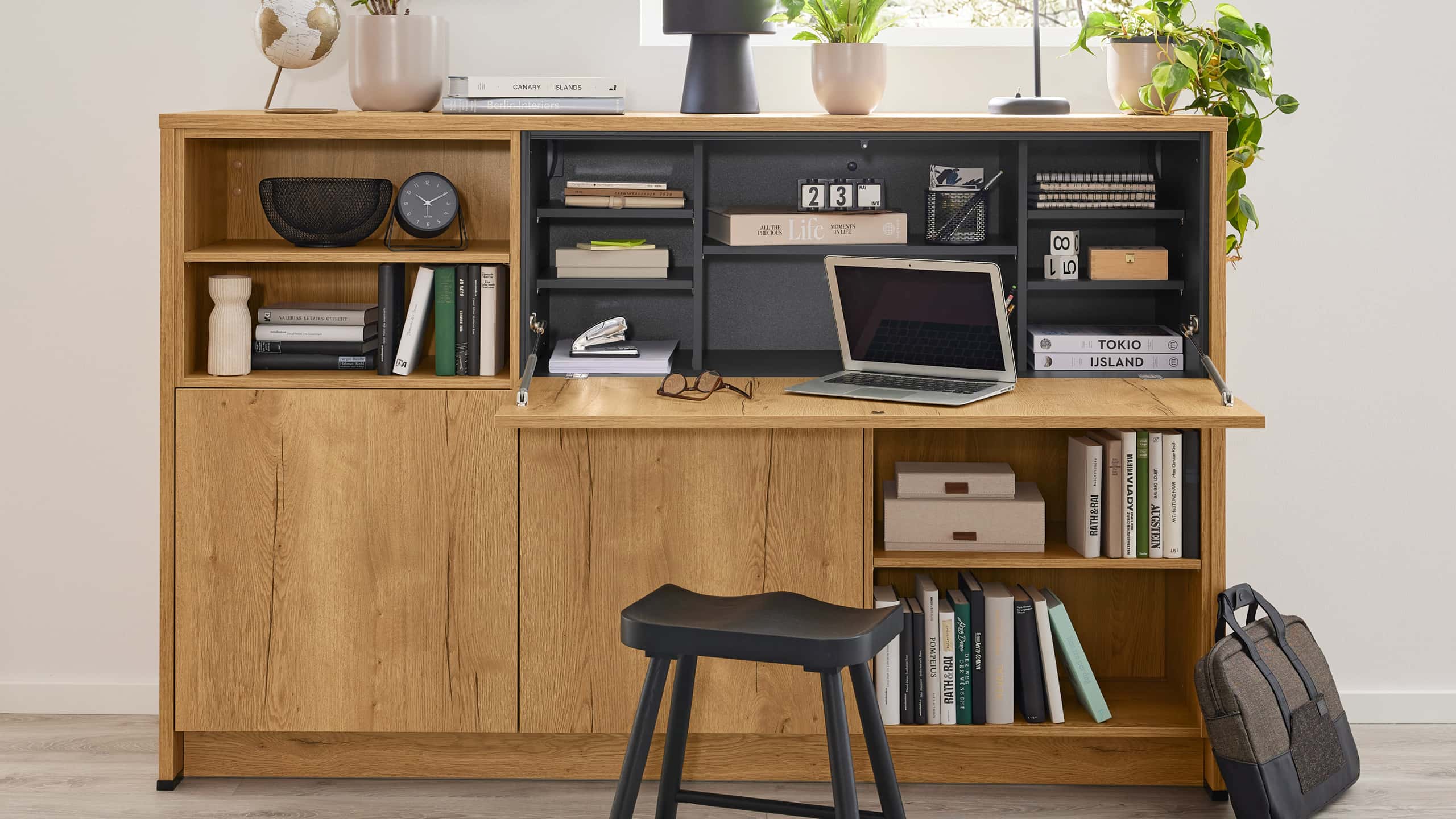 Trendige Inselküche "Serie 3093" von Nobilia