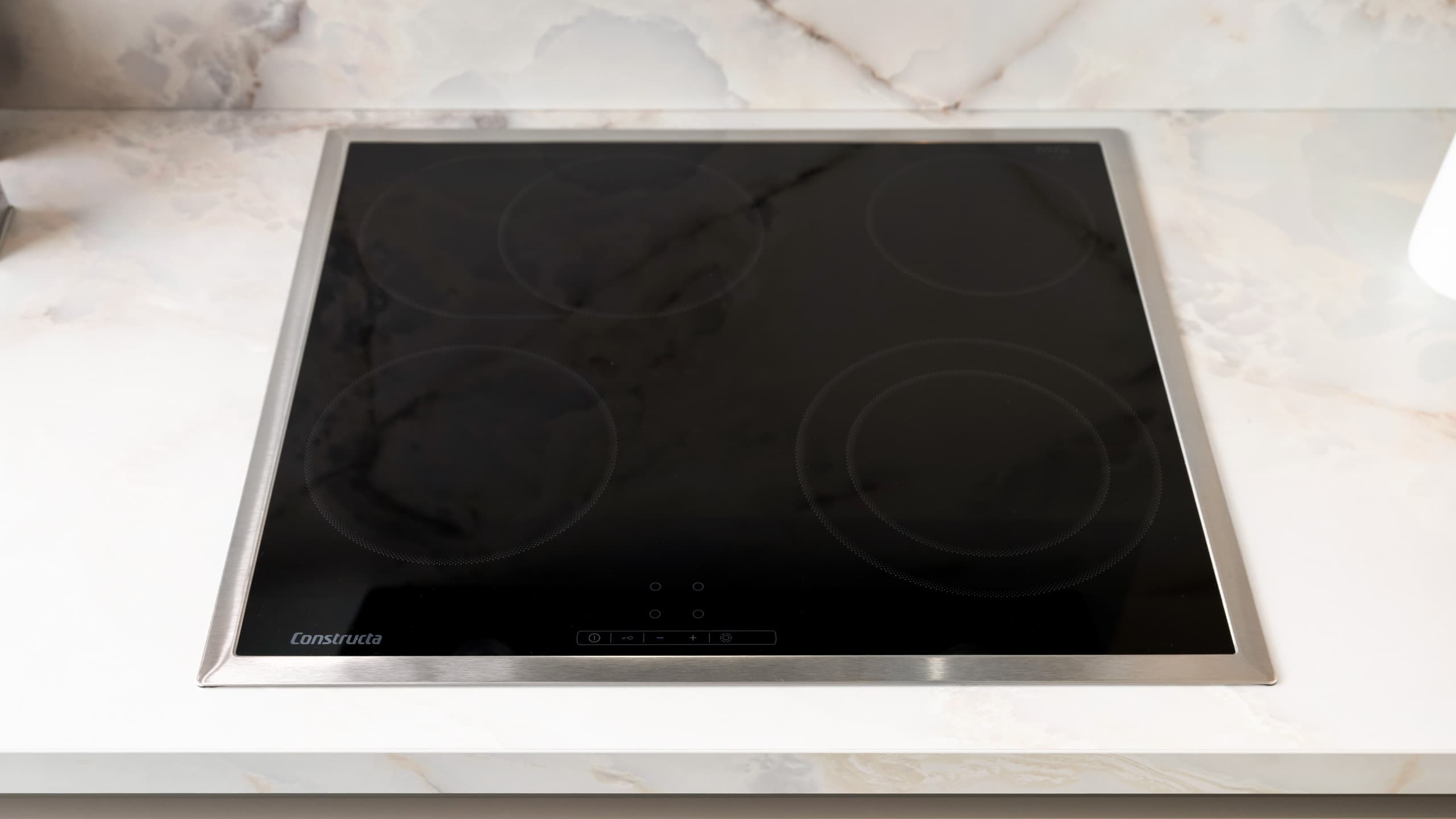 Grifflose Küchenzeile "Win" von Express Küchen