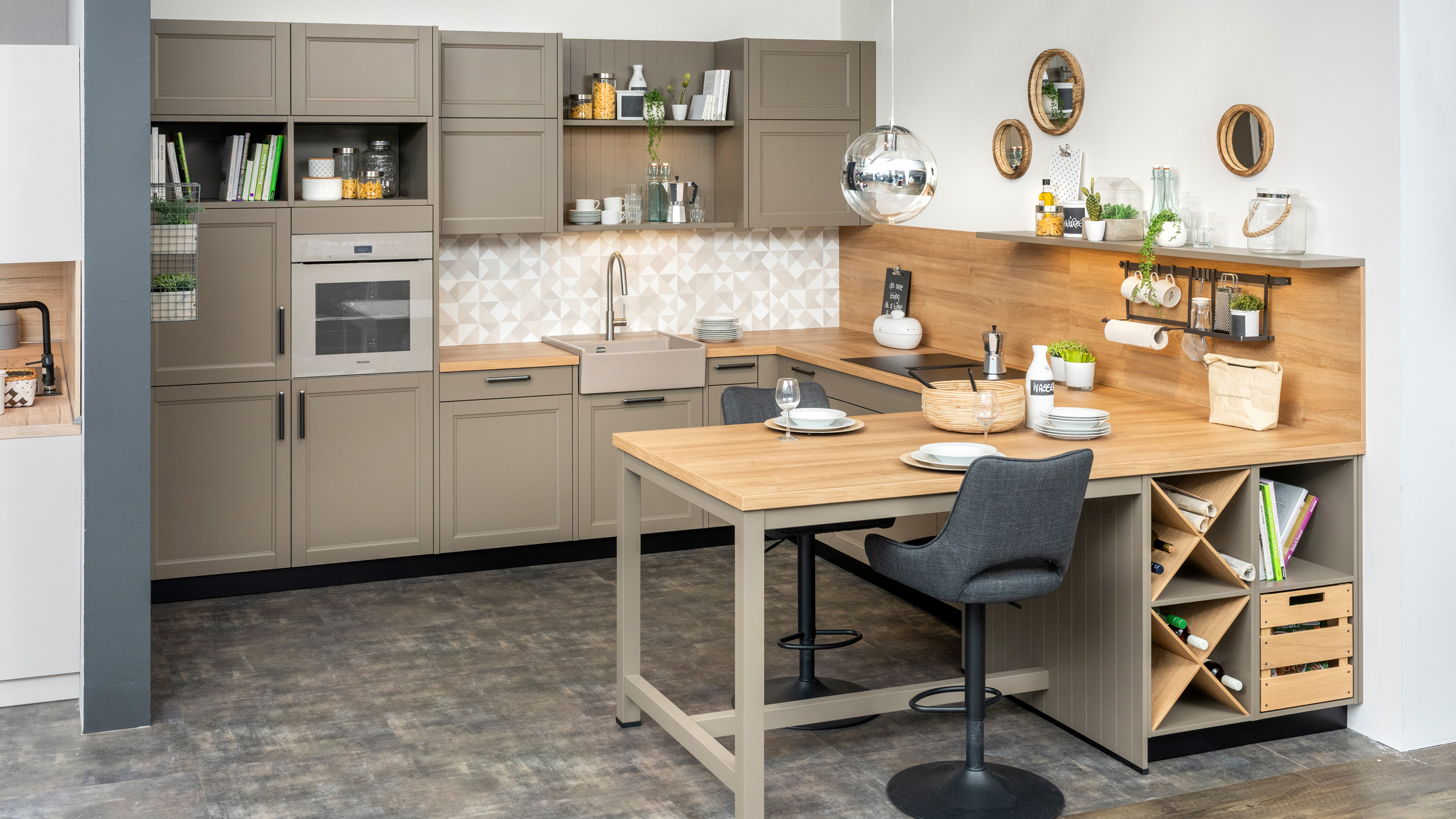 Landhausküche "Constanze Satin" von Wert Küche 