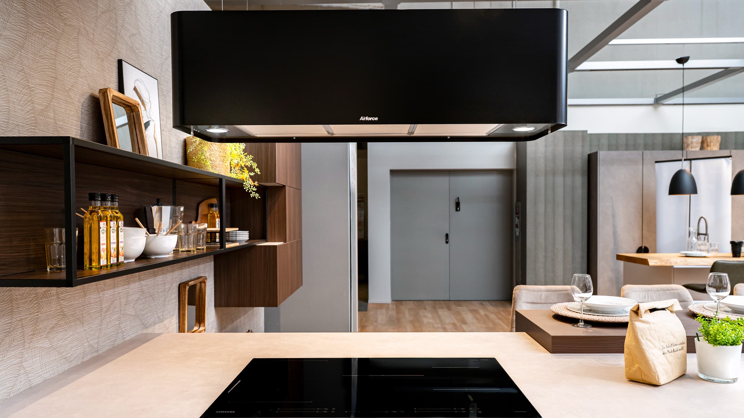 Familienfreundliche Designküche "Riva" von Nobilia