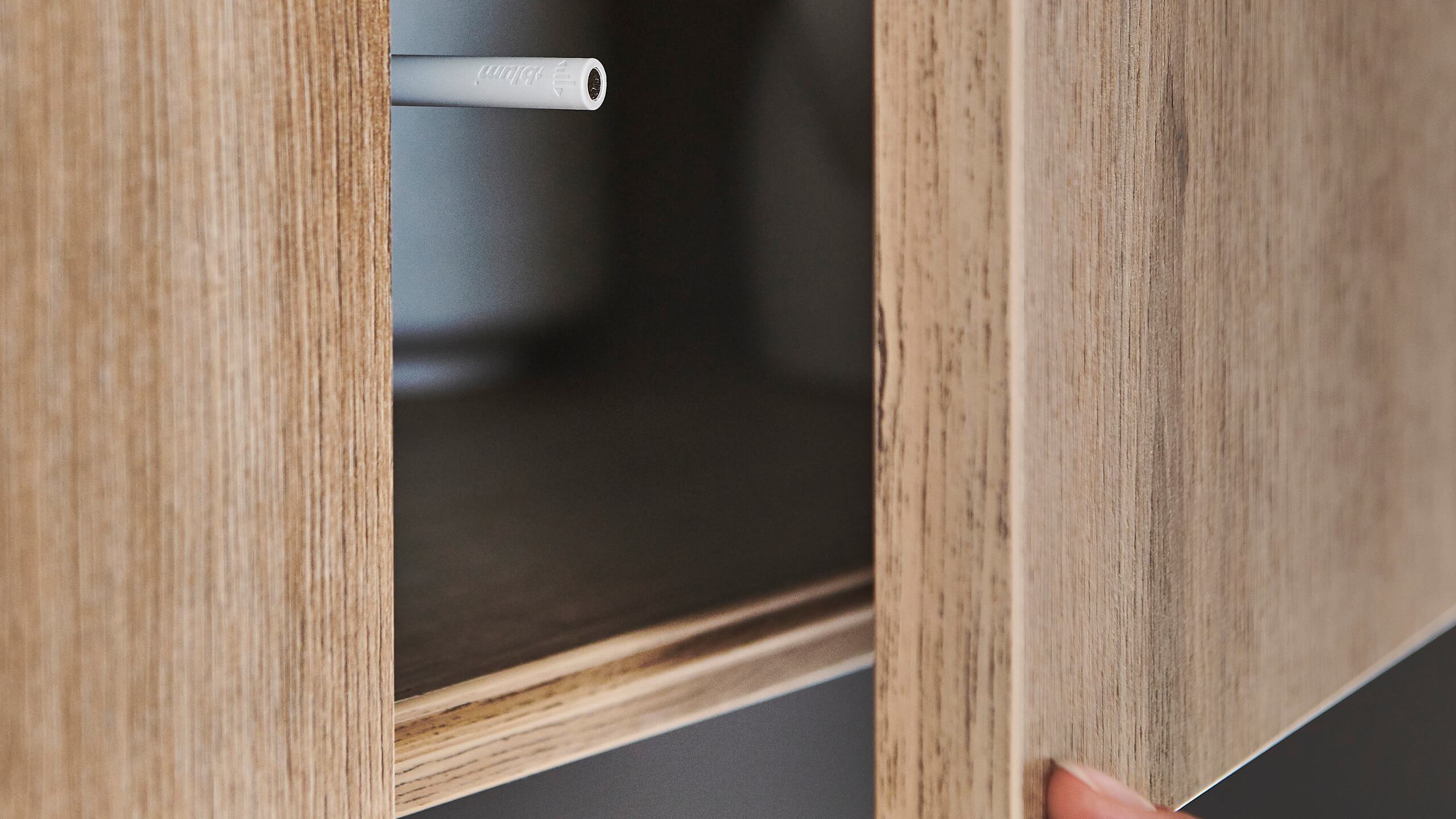 Moderne Familienküche "Flair" in L-Form von Nolte