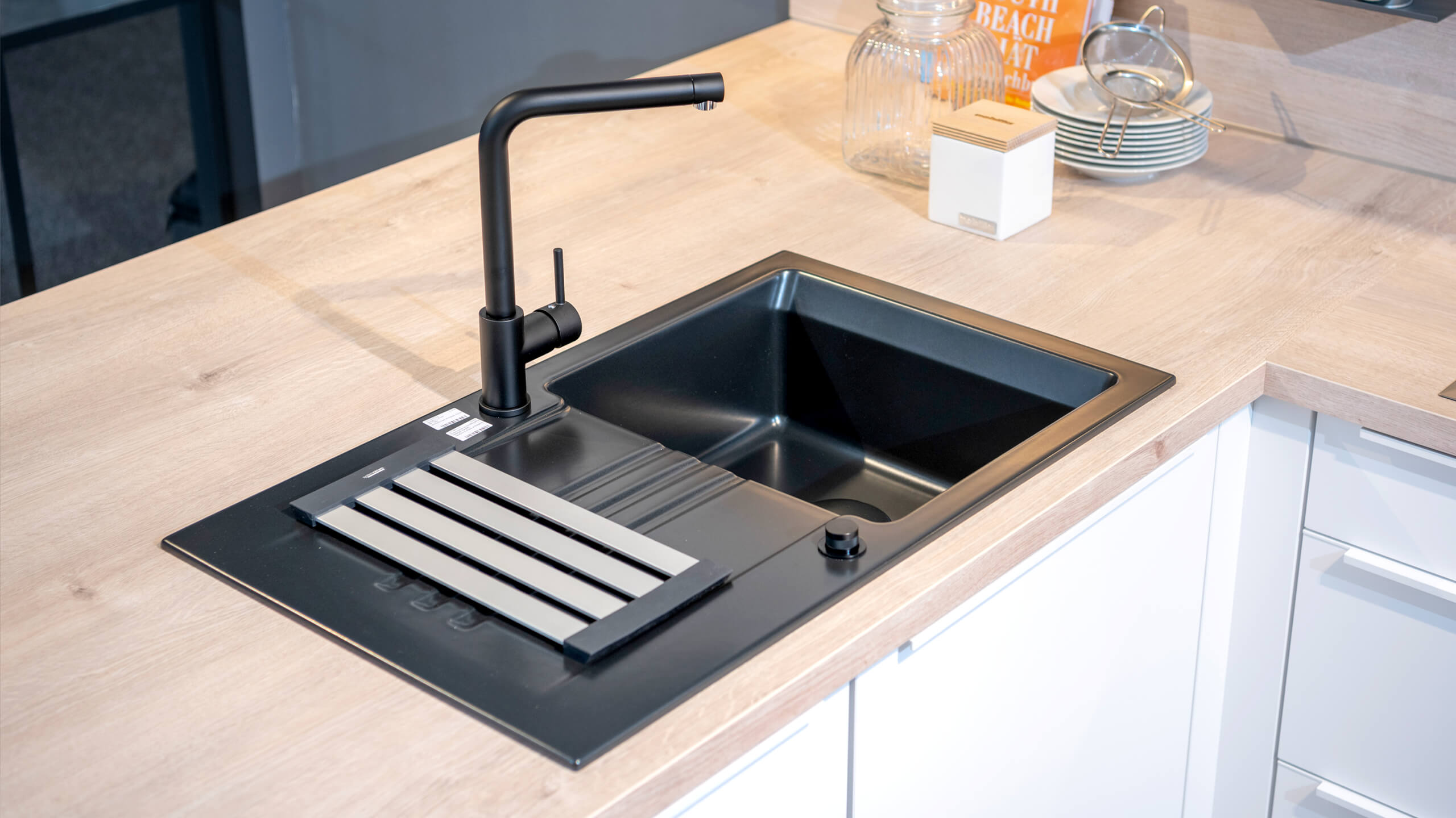 Moderne Wohnküche "Easytouch" von Nobilia Moderne Wohnküche "Easytouch" von Nobilia