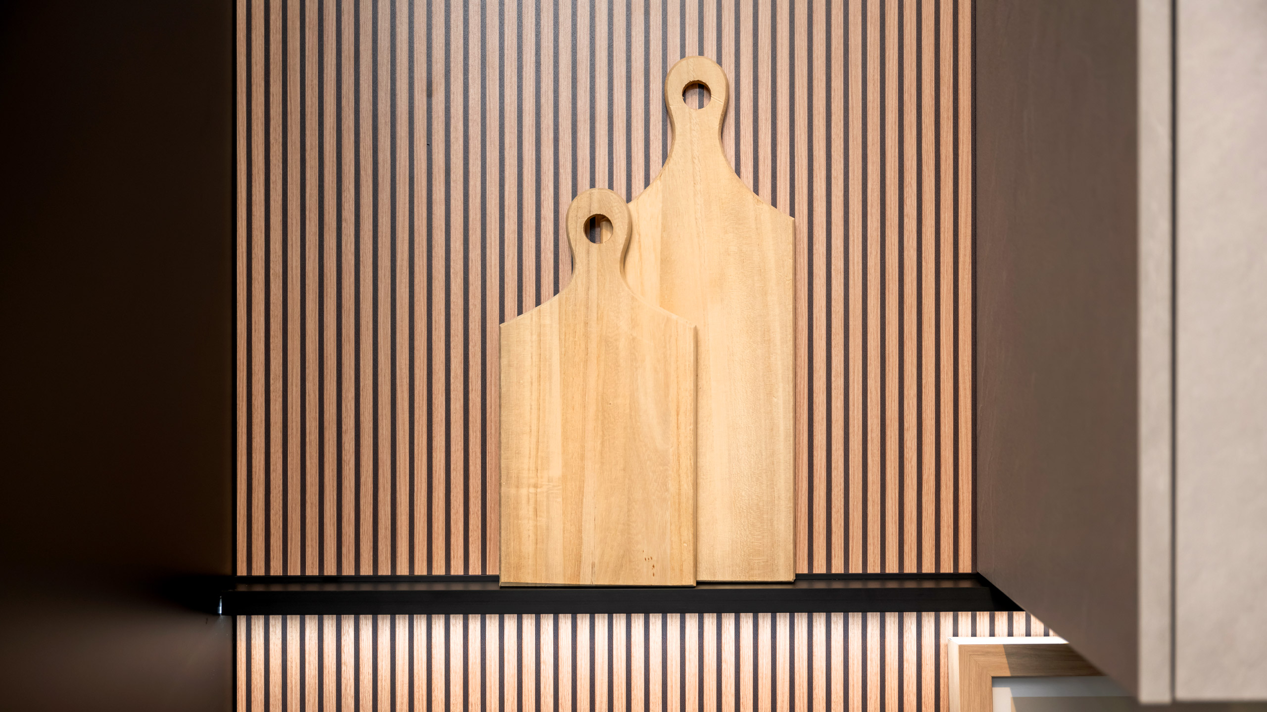 Moderne Inselküche im Stilmix "Sylt und StoneArt" von Culineo