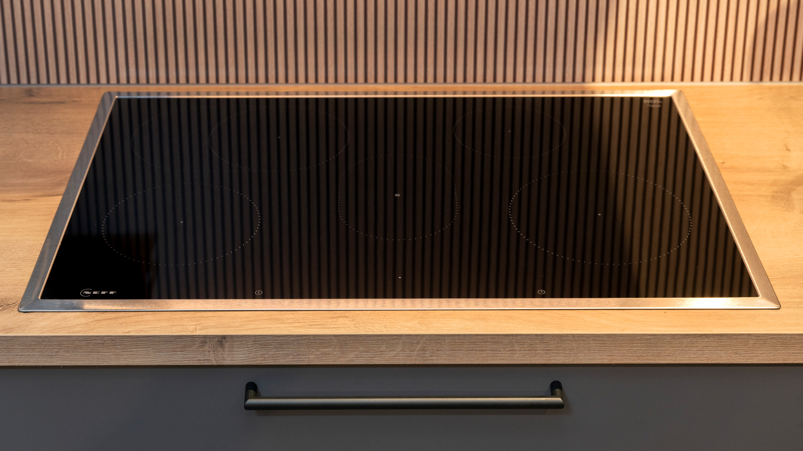 Moderne Trendküche "Senso" in L-Form von Nobilia