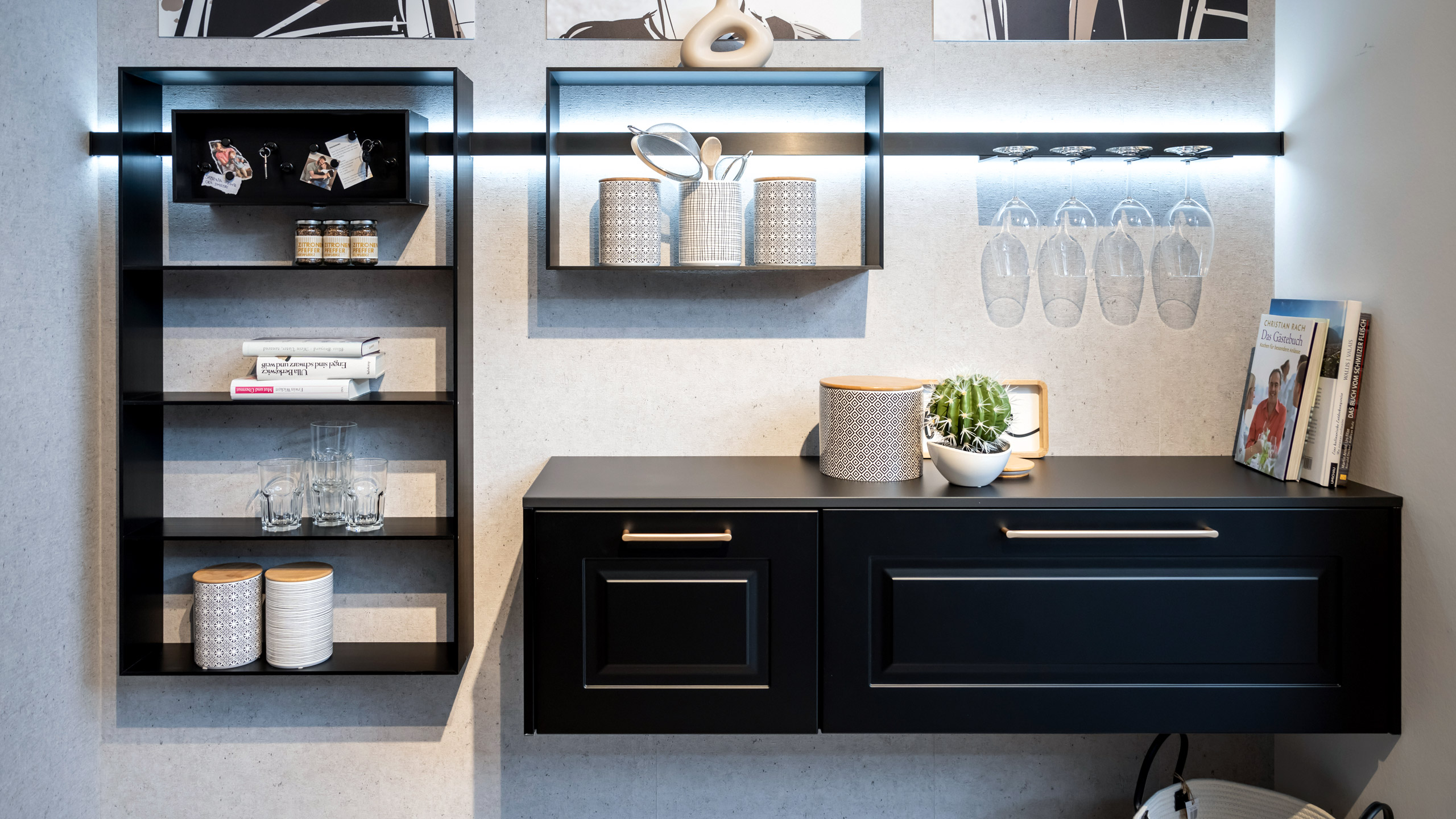 Moderne Inselküche im Stilmix "Sylt und StoneArt" von Culineo