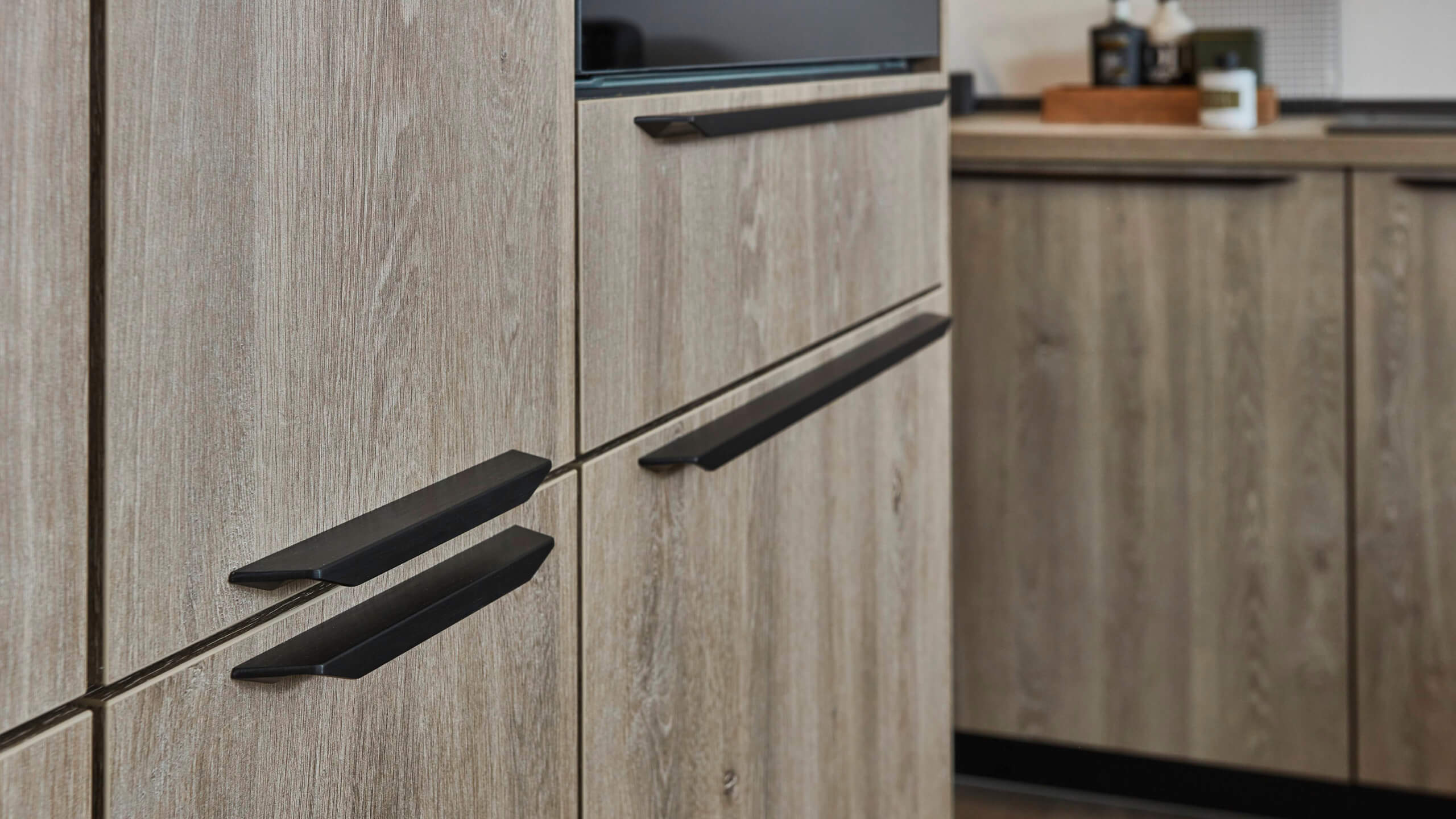 Moderne Familienküche "Riva" in L-Form von Nobilia