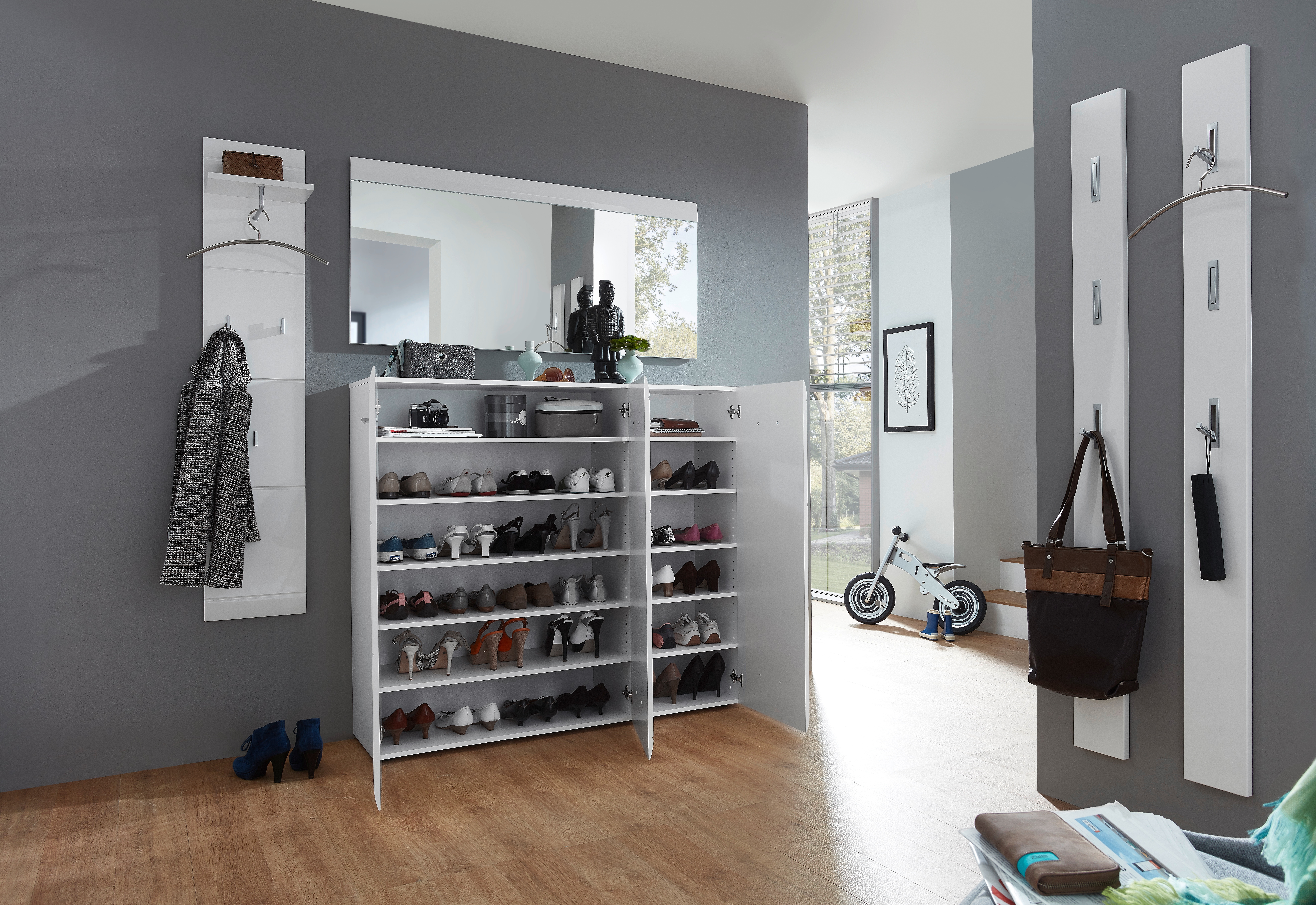 Schuhschrank, 3 Türen GW-Adana 3523-84