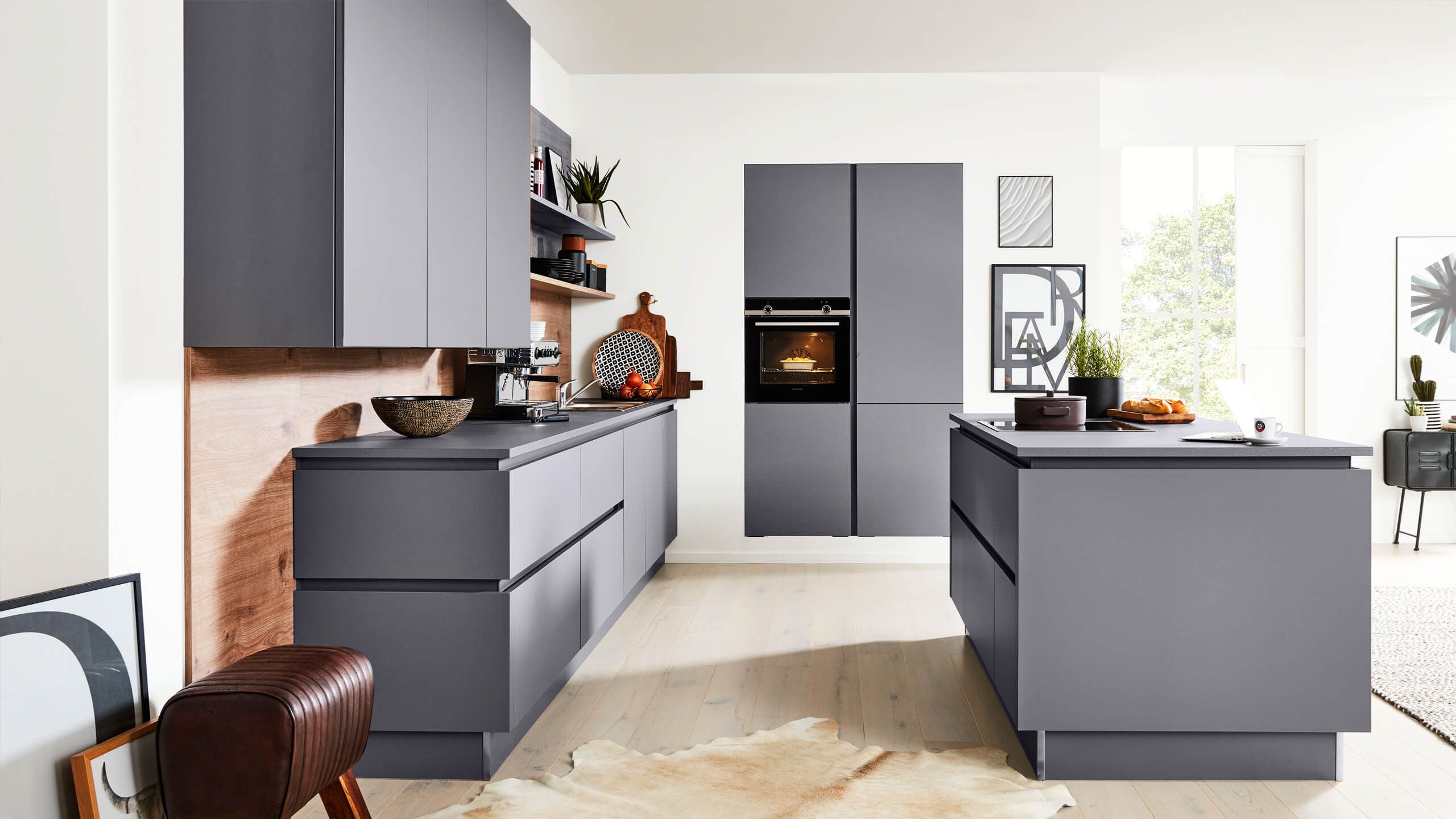 Grifflose Designküche "Serie 3030" mit Insel von Interliving
