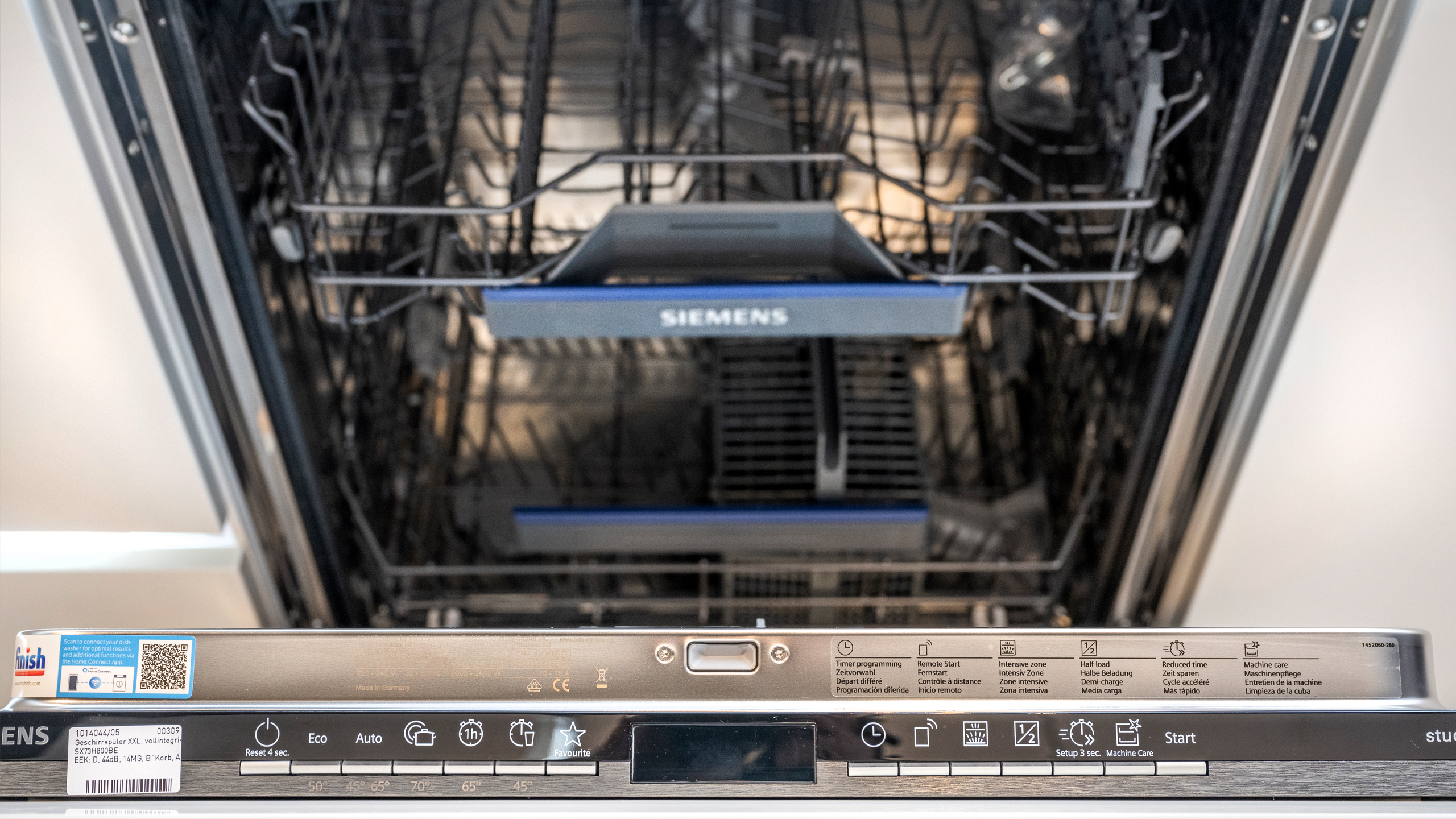 Helle Design Küche mit Insel "IL 3610" von Interliving