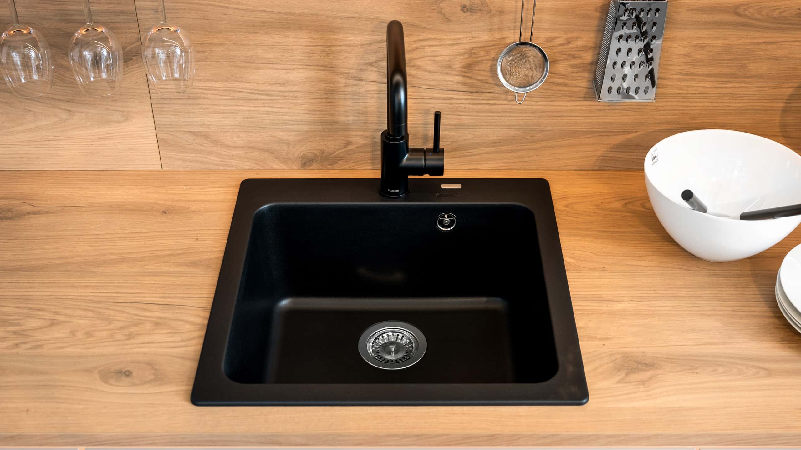 Moderne Inselküche "Softline" von Nobilia 