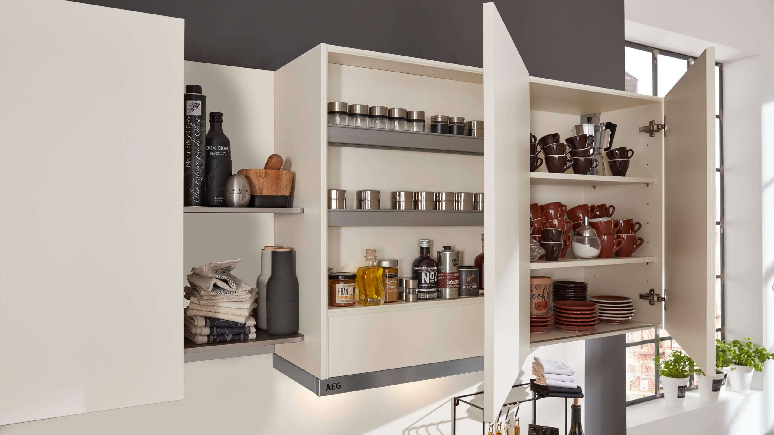 Moderne Küchenzeile "Serie 3014" von Interliving