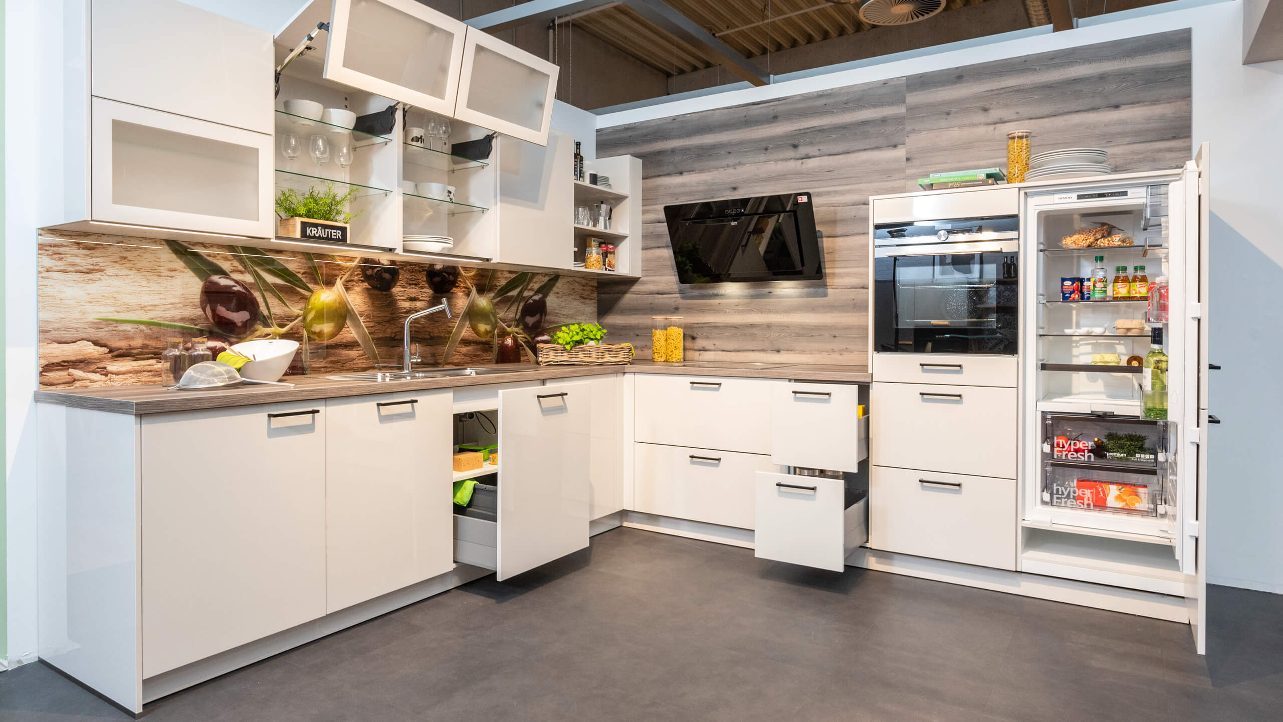 Moderne L-Küche Modell Gala von Wert Küche
