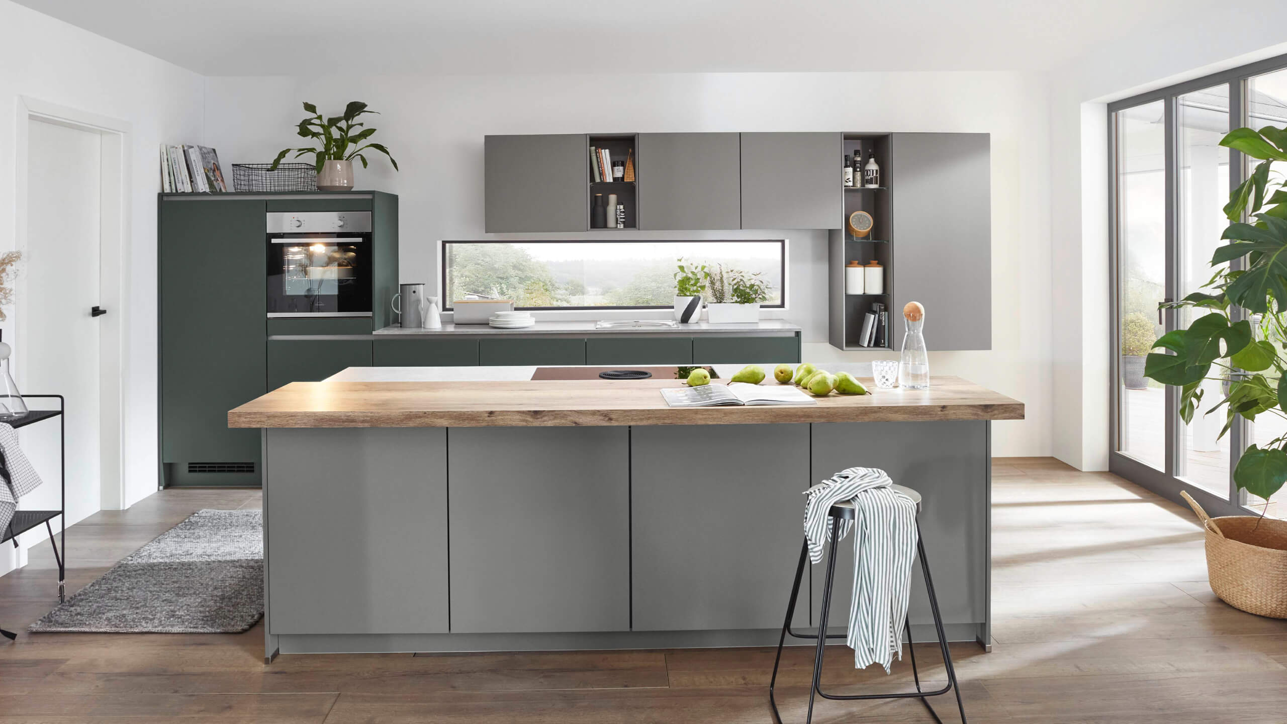 Grifflose Designküche "Easytouch" mit Insel von Nobilia