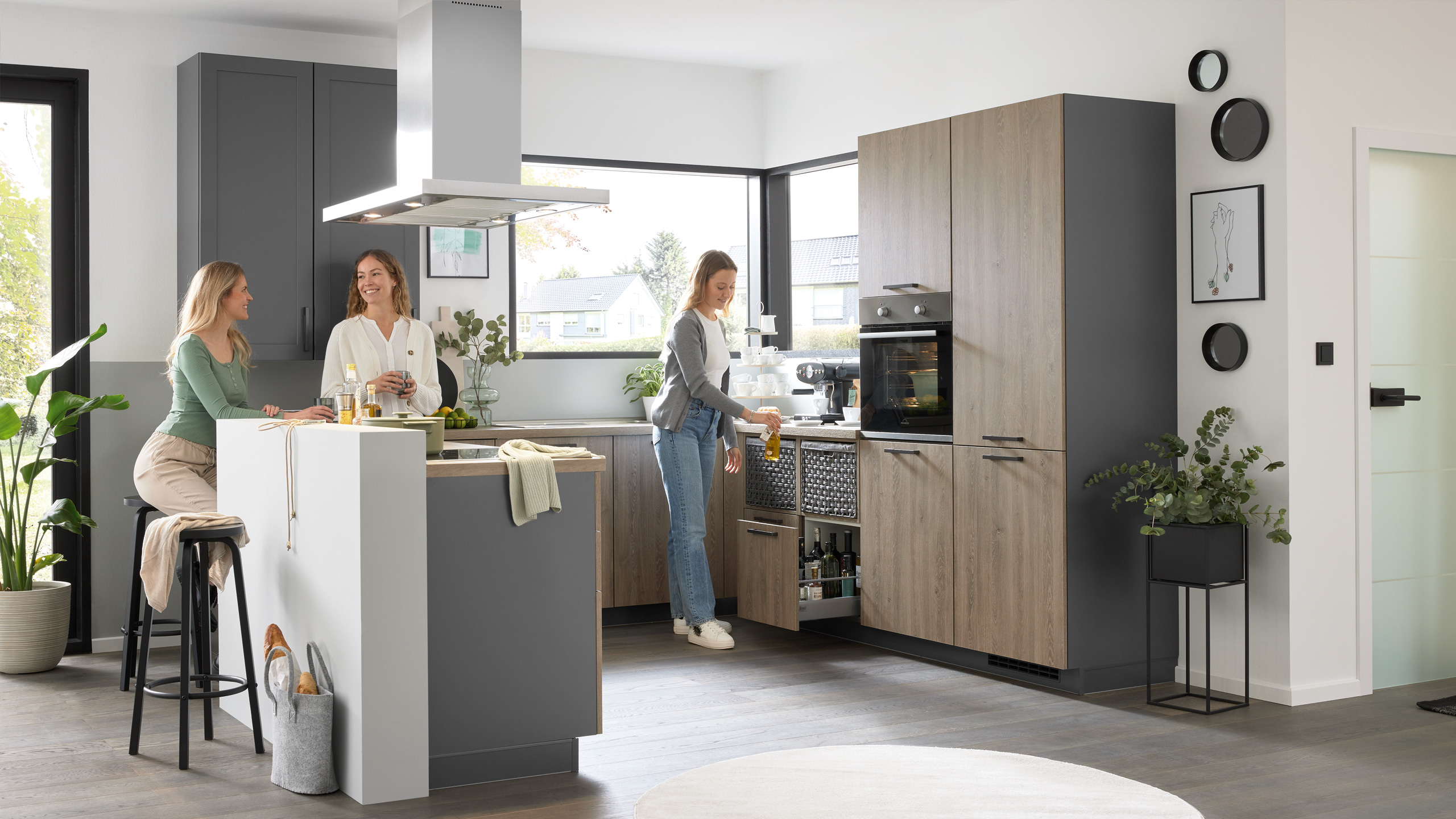 Moderne Familienküche "Riva" in U-Form von Culineo