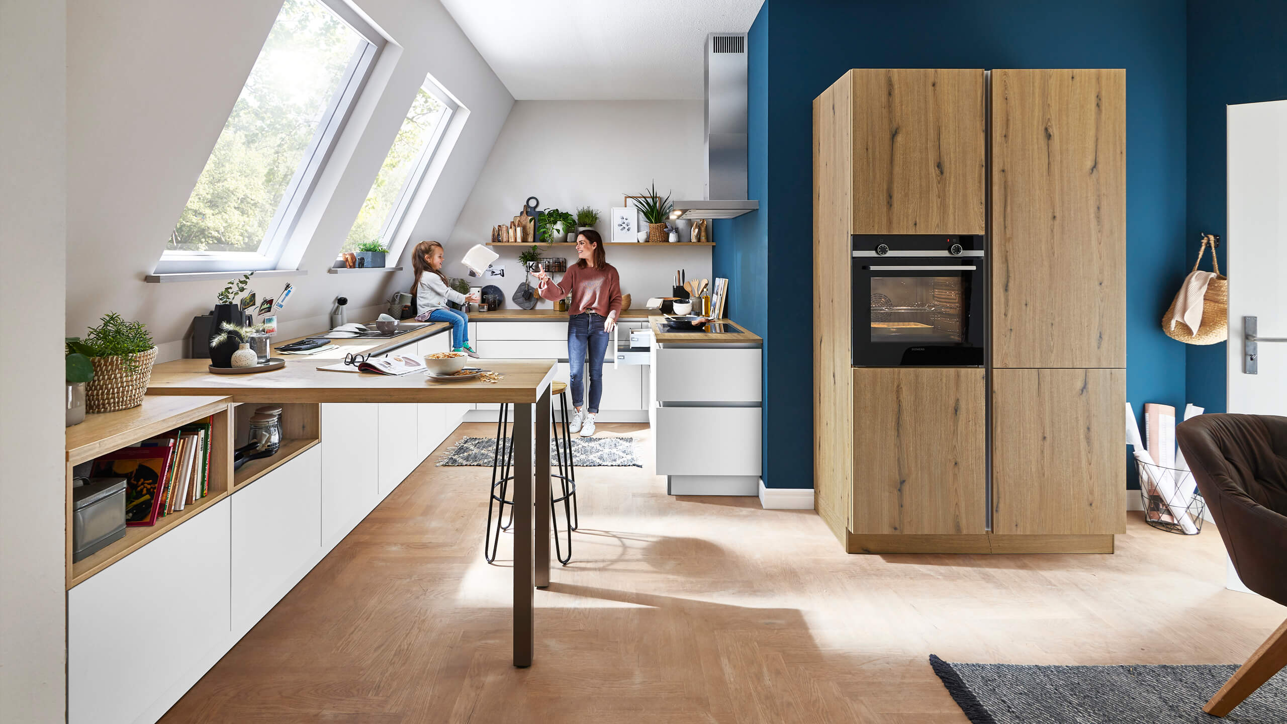 Grifflose Familienküche "Manhattan" in U-Form von Nolte 