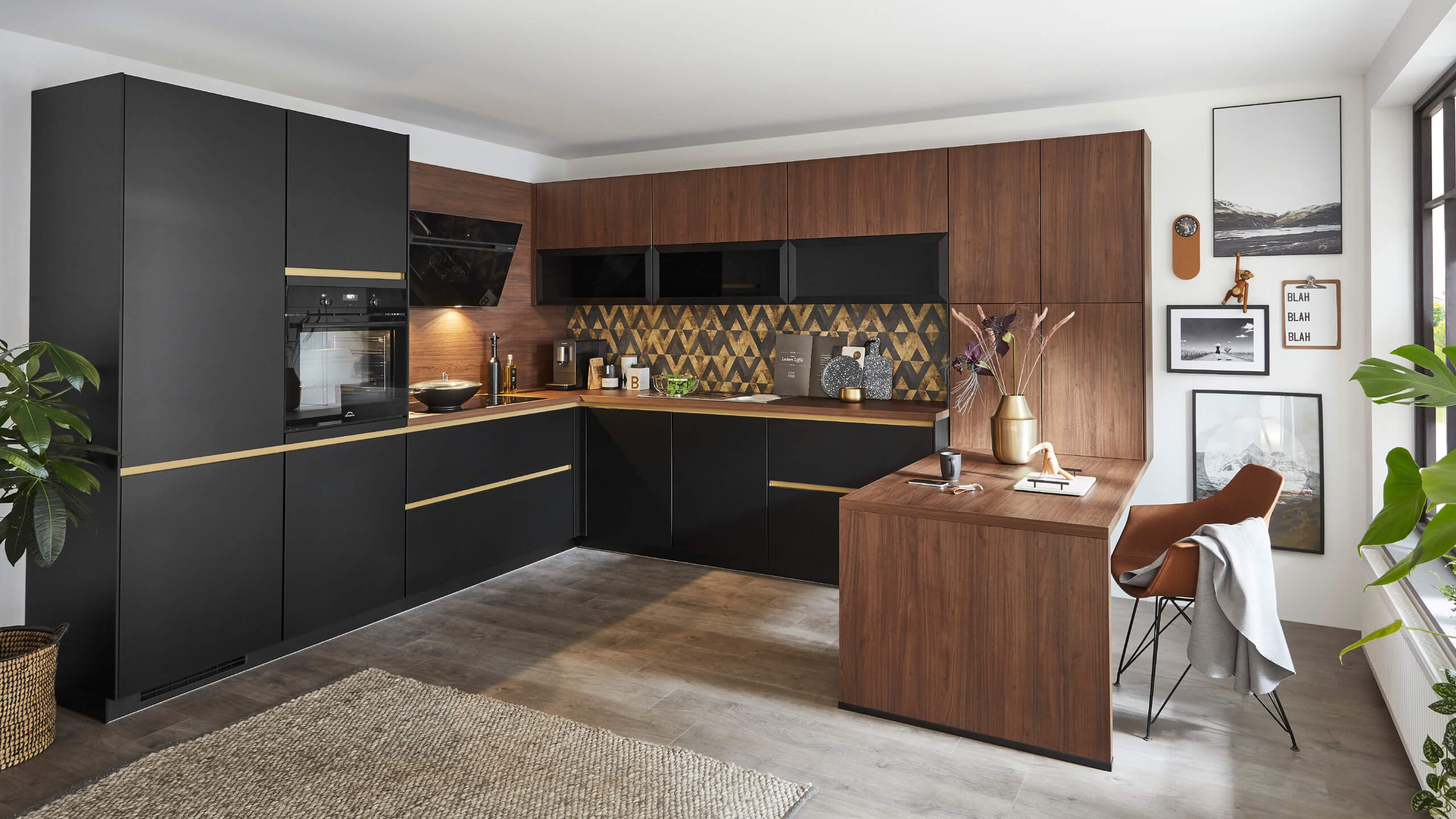 Grifflose Trendküche in L-Form "Touch" von Nobilia