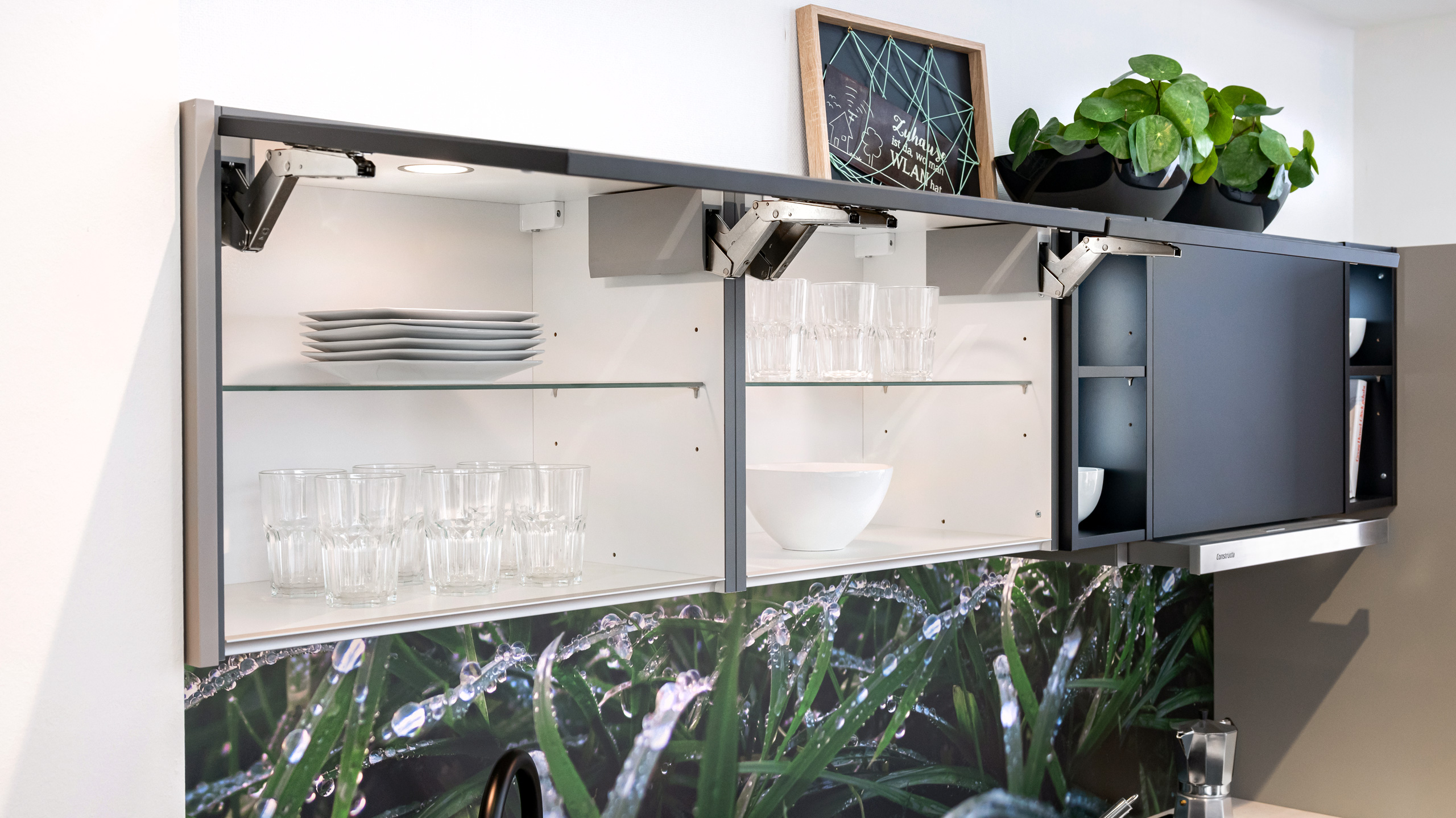 Stylische Singleküche mit Insel Modell Clean von Express