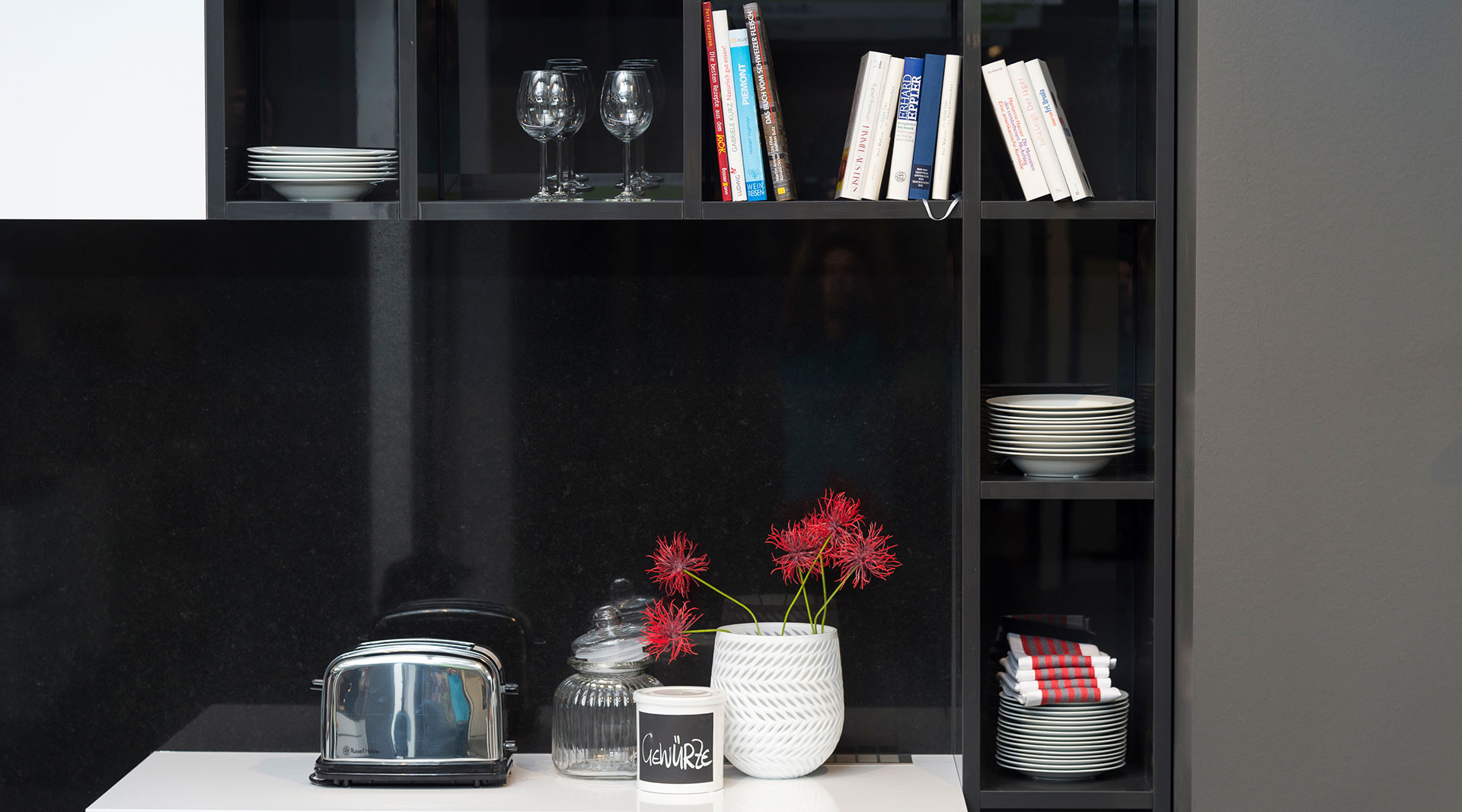 Klassische L-Küche "Pienza Plus" von Wert Küche