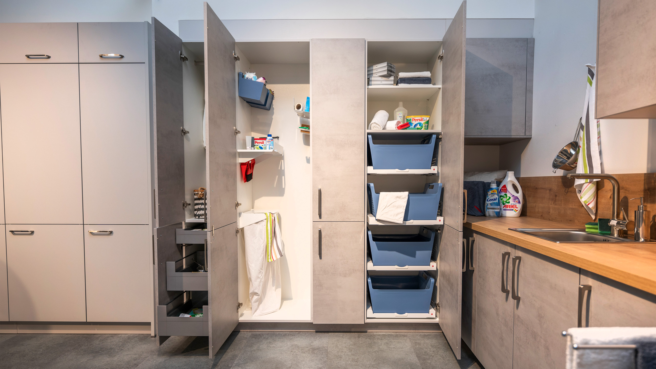 Stauraumreicher Hauswirtschaftsraum "Riva" von Nobilia 