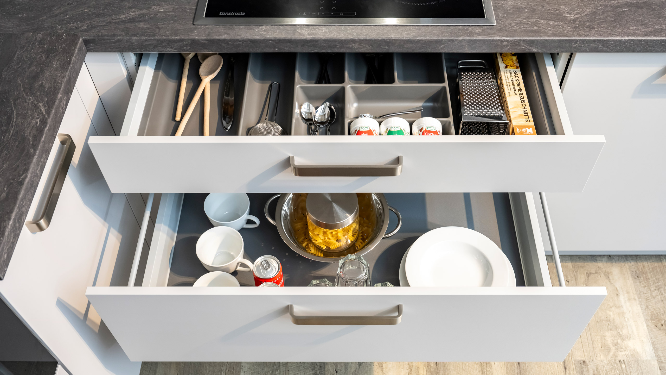 Moderne Singleküche "Win" von Express 