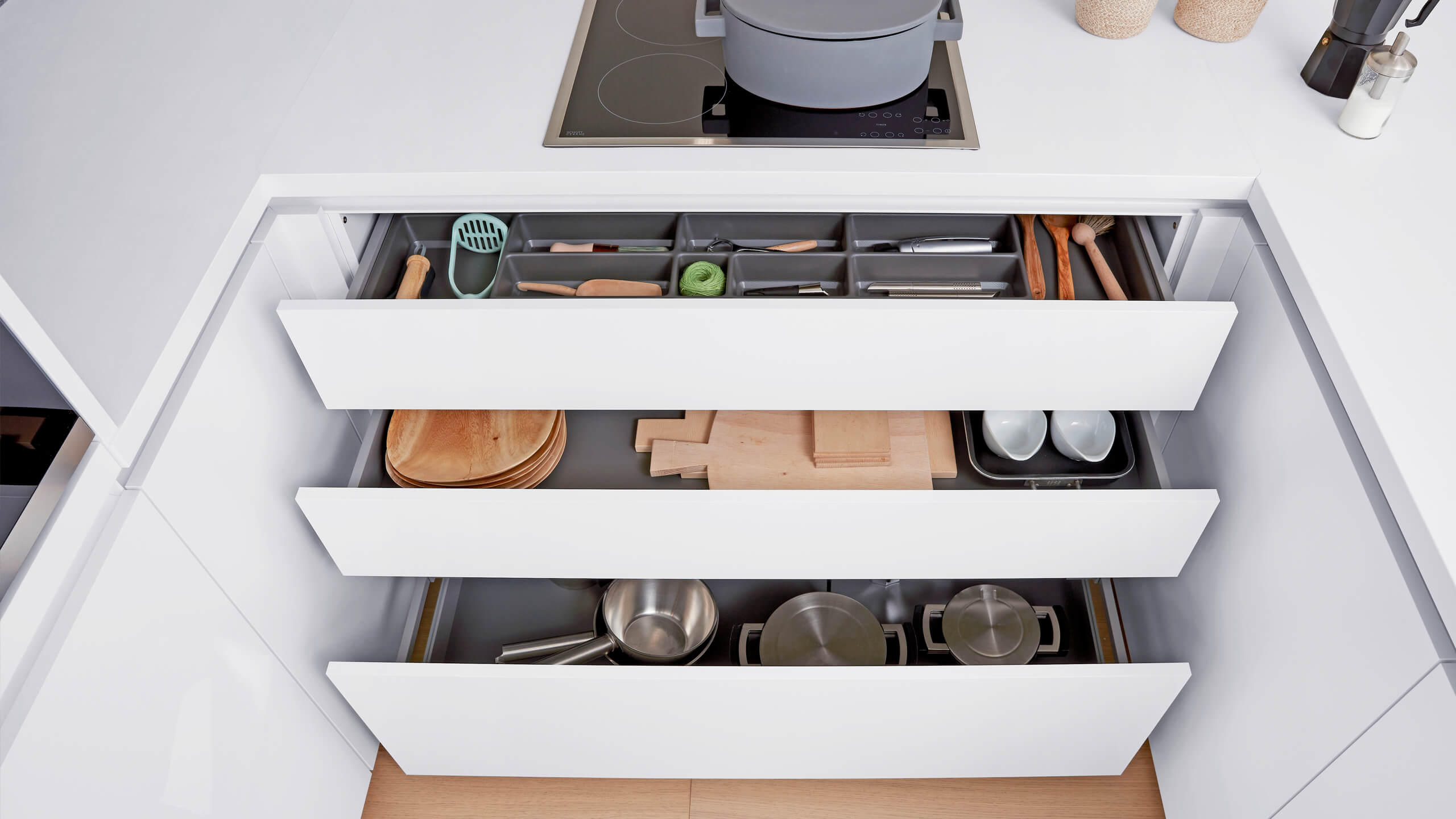 Grifflose moderne Familienküche "Ulrika" in U-Form von Wert Küche