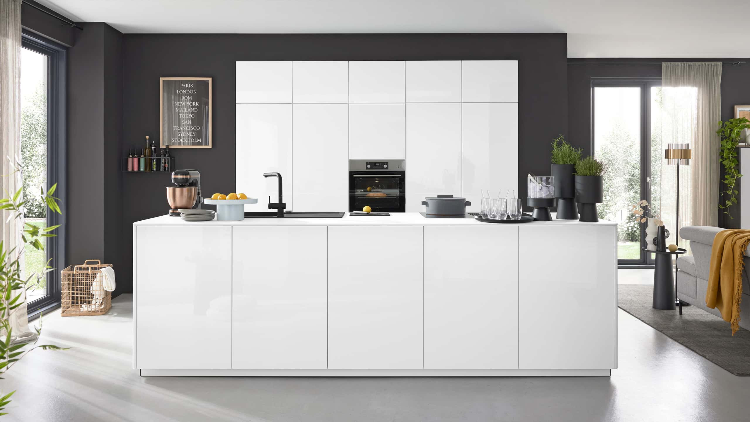 Grifflose Designküche "Serie 3066" von Nobilia